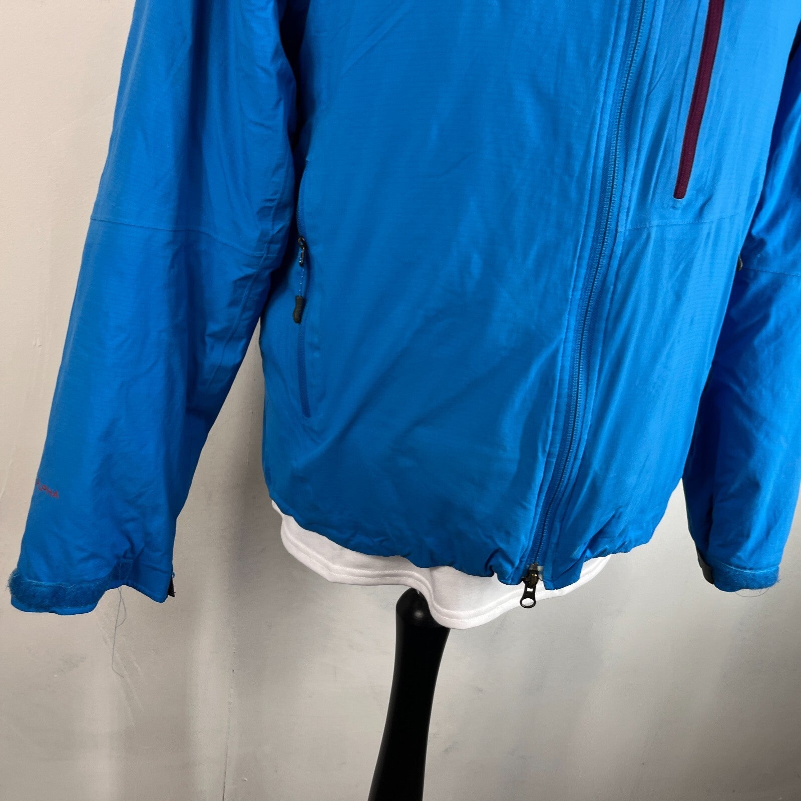 The North Face Summit Series Hyvent Alpha Men's Jacket Royal Blue size Medium