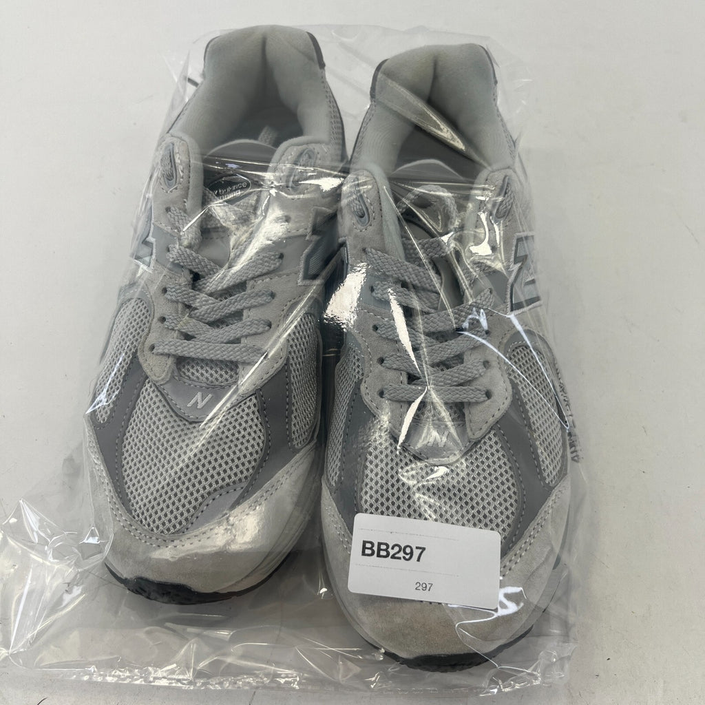 New Balance 2002R Trainers Grey Suede Leather & Mesh size UK 6.5 EU 40