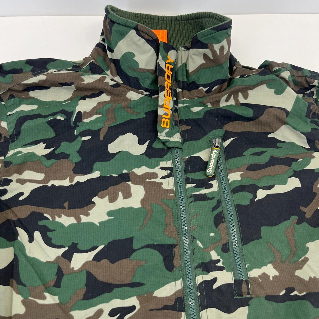 Super Dry Professional The Windhiker size Large Camo Green Light Jacket Coat