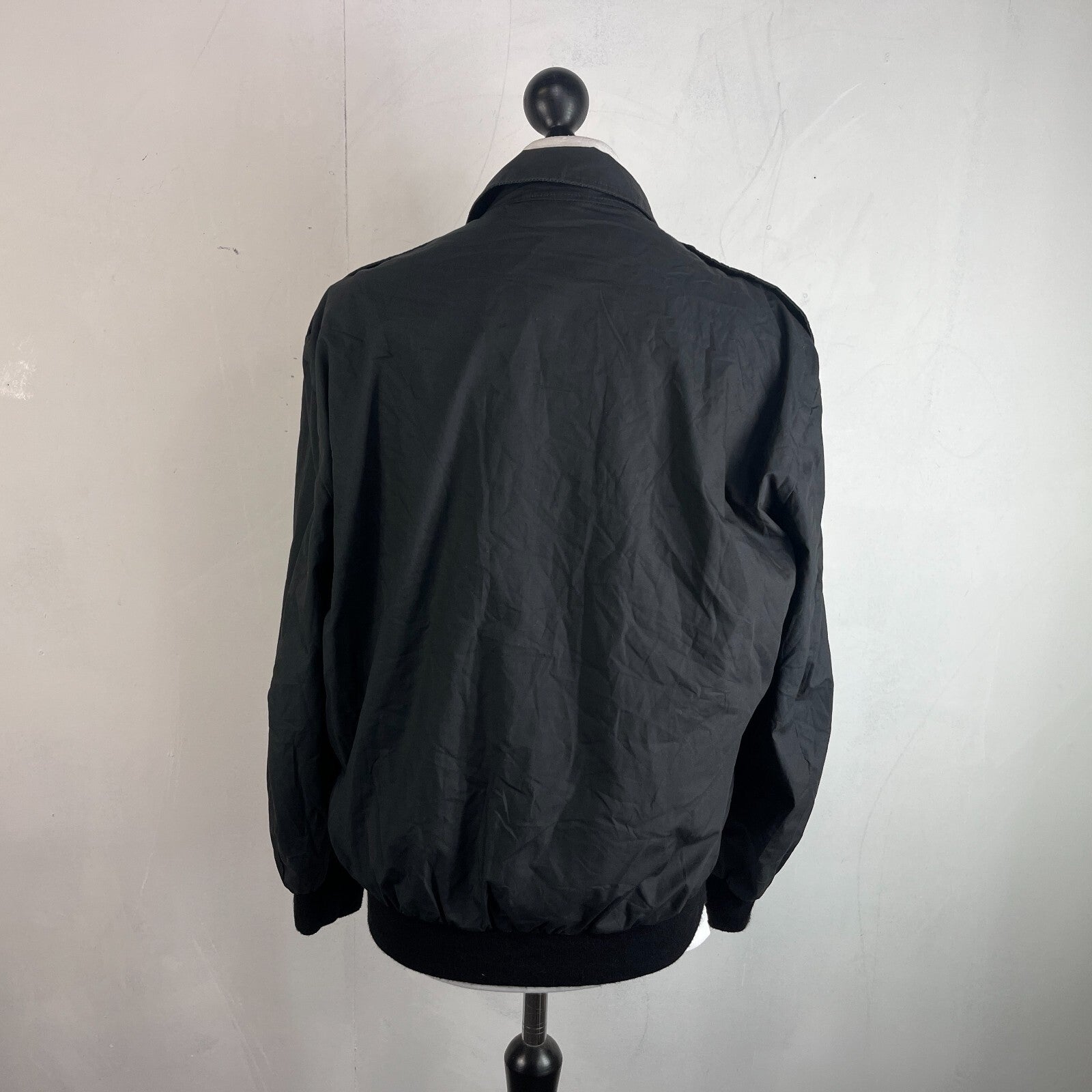 US Army JROTC Bomber Jacket size US M UK Large in Black with Collar & Epaulettes