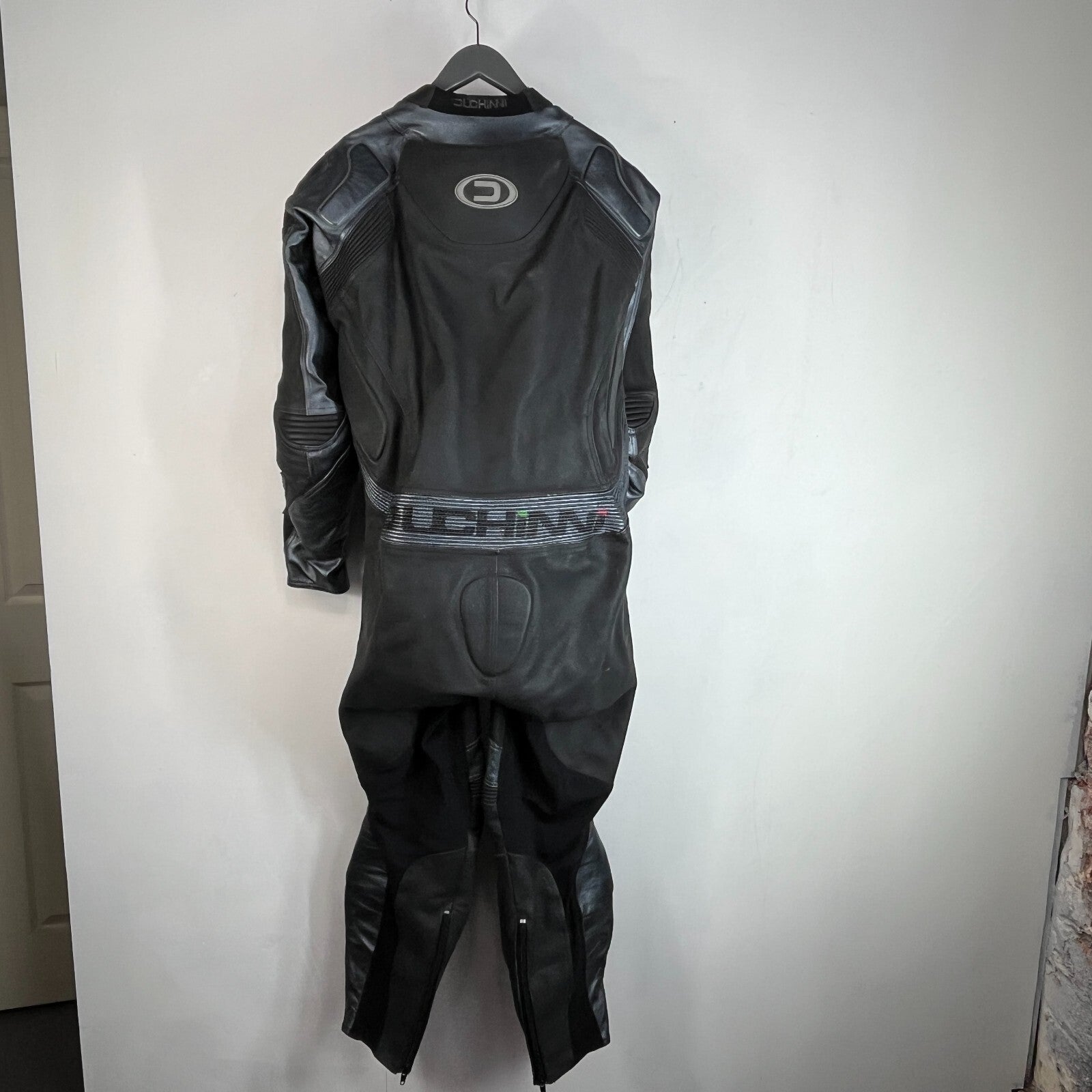 Duchinni 1 Piece Leather Suit with Hump Men's UK 40 EU 50 Black & Gunmetal Grey