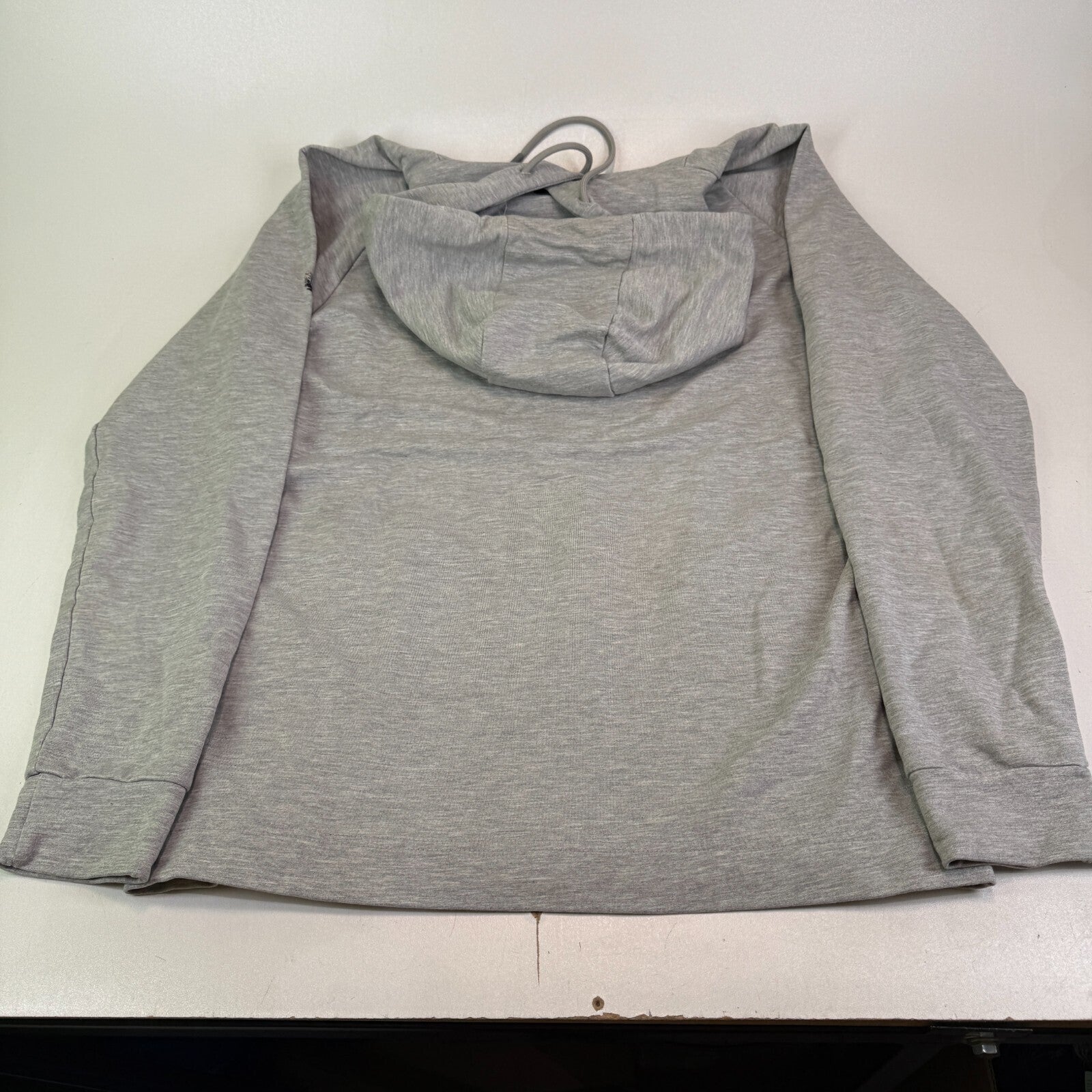 Castore Graphic Spellout Hoodie Grey size Small - VGC