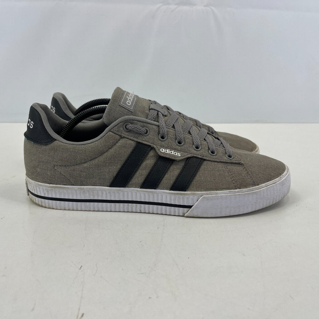 Adidas Daily 3.0 Men’s Trainers Dove Grey size UK 10 - EU 44 2/3 - FW3270