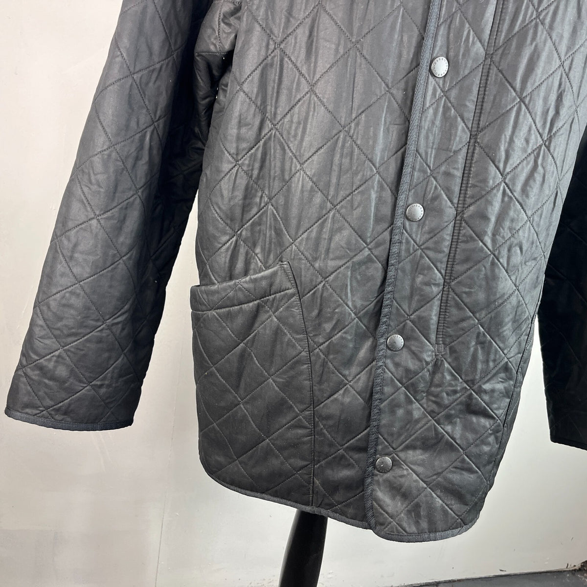 Barbour Duracotton Polarfleece Quilted Jacket in Black size XL