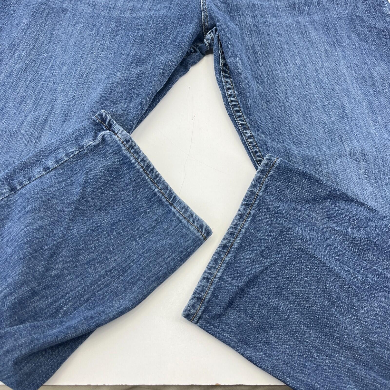 Wrangler Men's Blue Straight Leg Stretch Denim Jeans W42" L32"