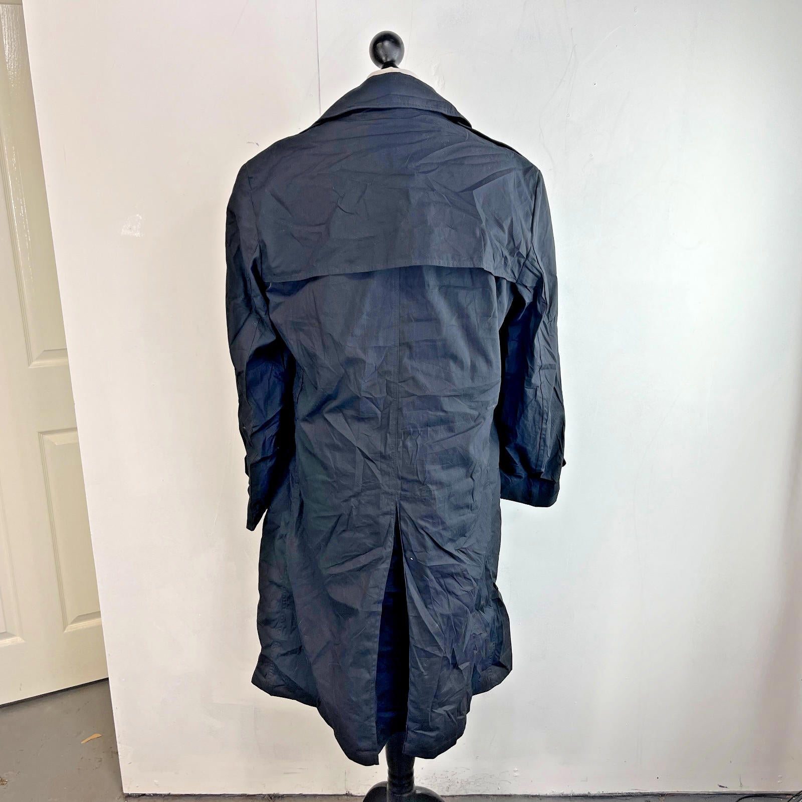 Vintage US Army Military Long Trench Coat Raincoat in Black size 42R