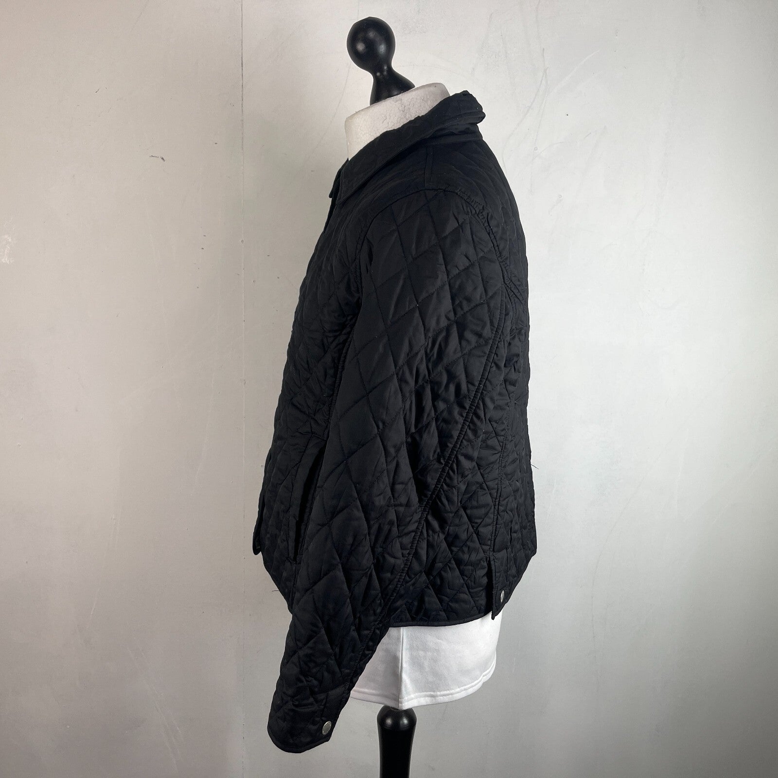 L.L Bean Women's Quilted Jacket size Large in Black Argyll