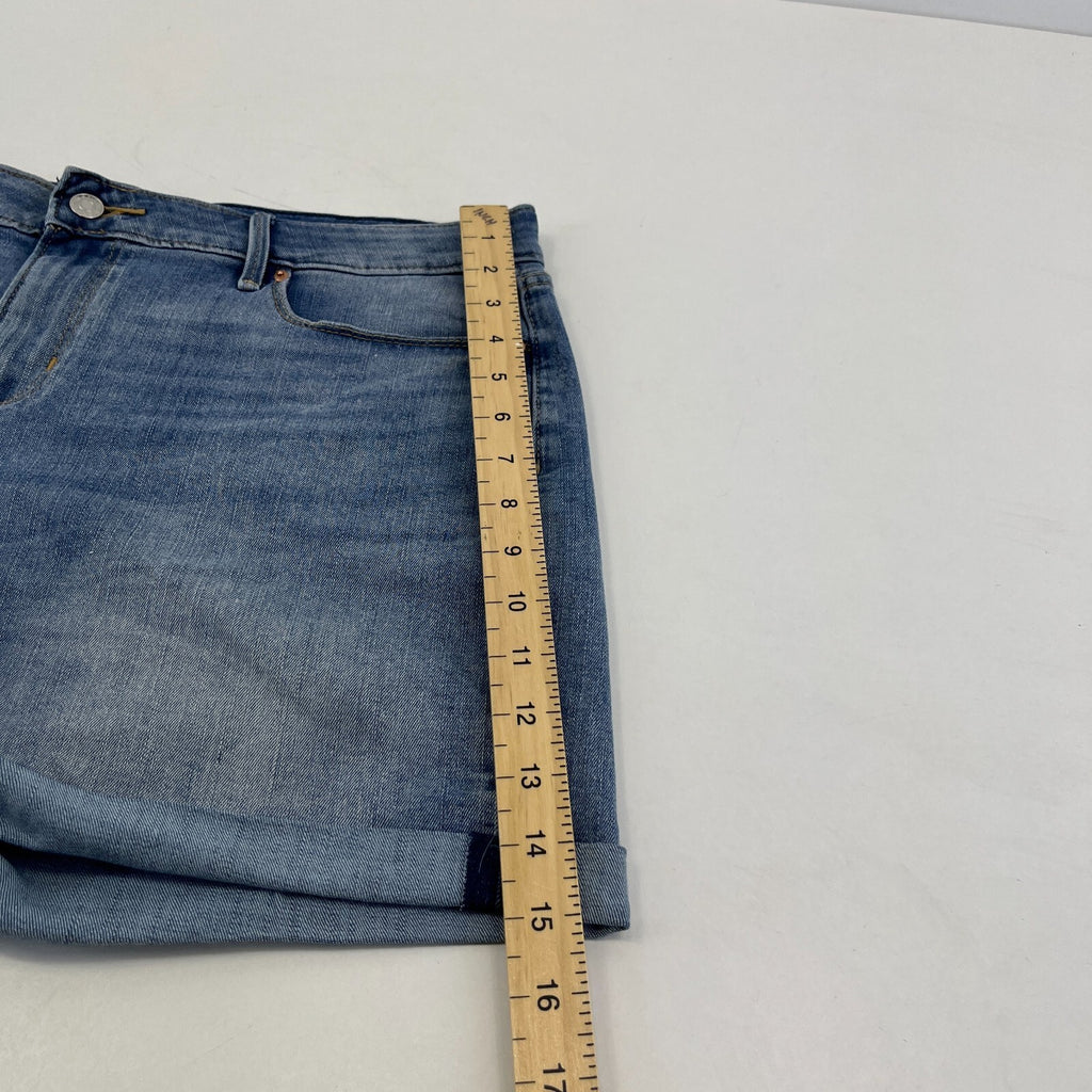 Signature Levi Strauss Co Mens Mid Blue Denim Shorts W32" Cotton Casual Fit