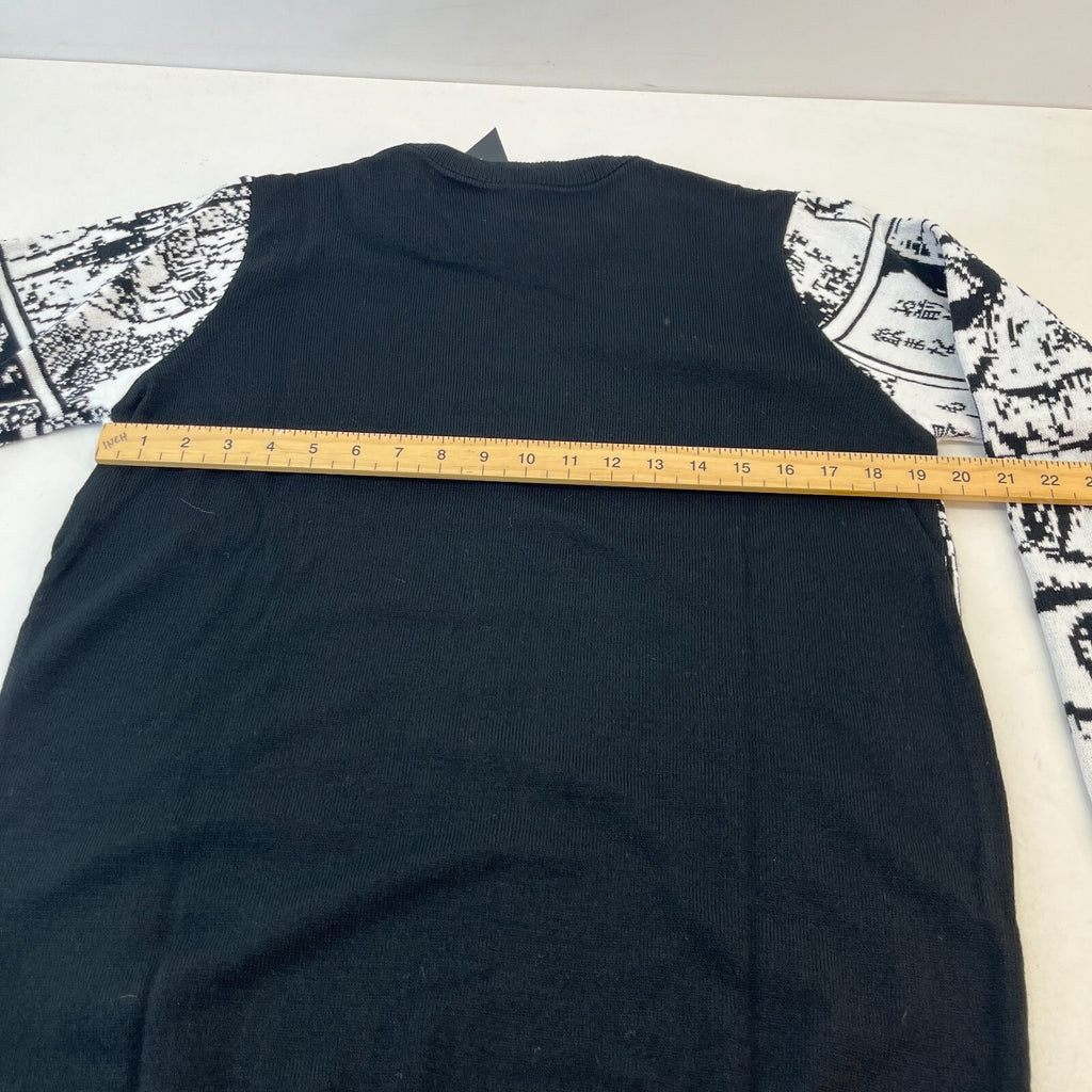 Junji Ito Collection Unisex Horror Jumper Black & White size Small - New