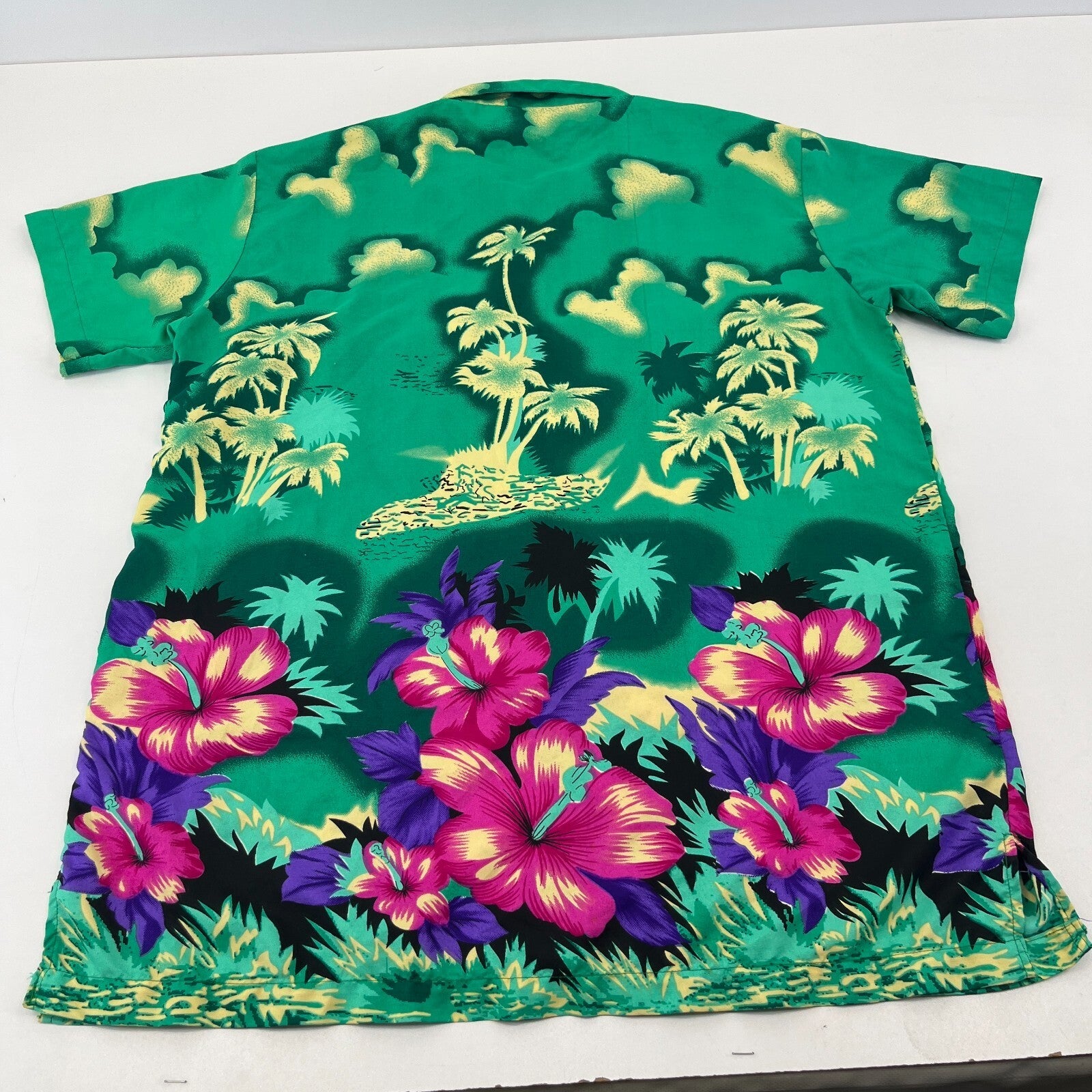 Loud Men's Green Floral Hawaiian Shirt Designer Holiday Short Sleeve size M