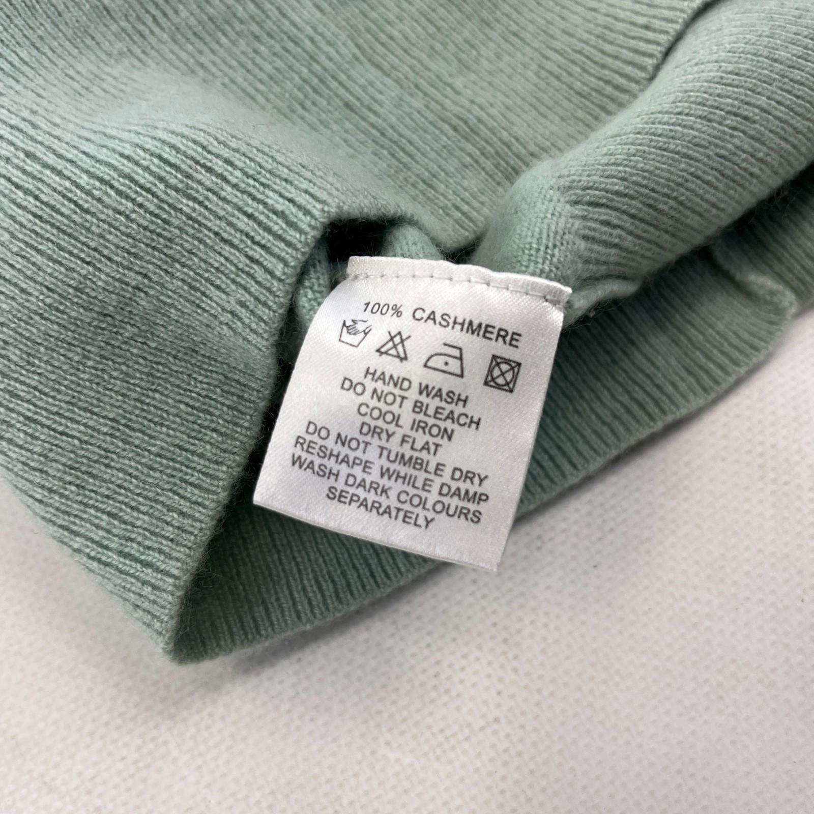 Vintage Lyle & Scott 100% Cashmere Sweater Jumper in Green UK Women's size Small