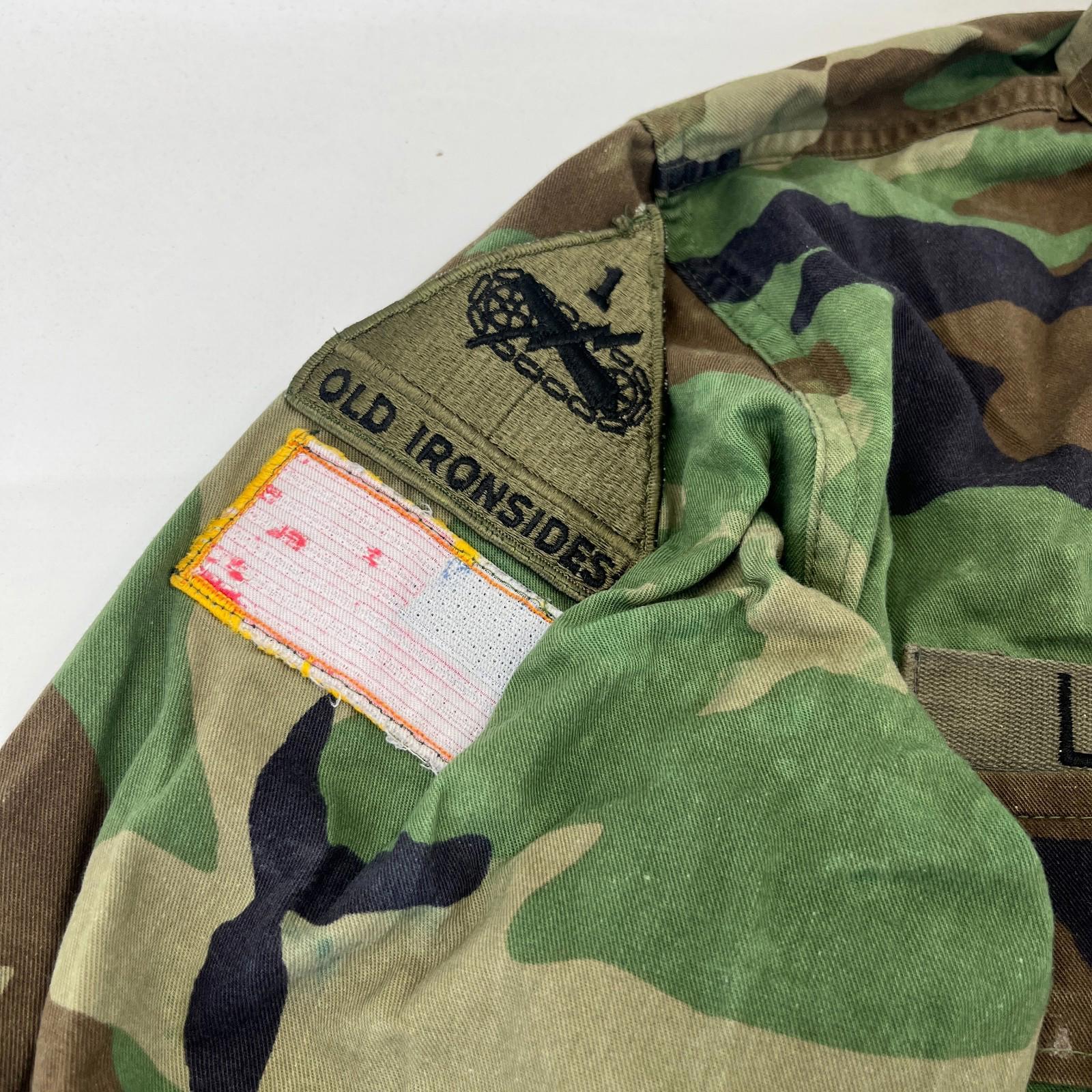 Genuine Vintage US Army Issue Camo Combat Jacket with Badges size Medium-Long
