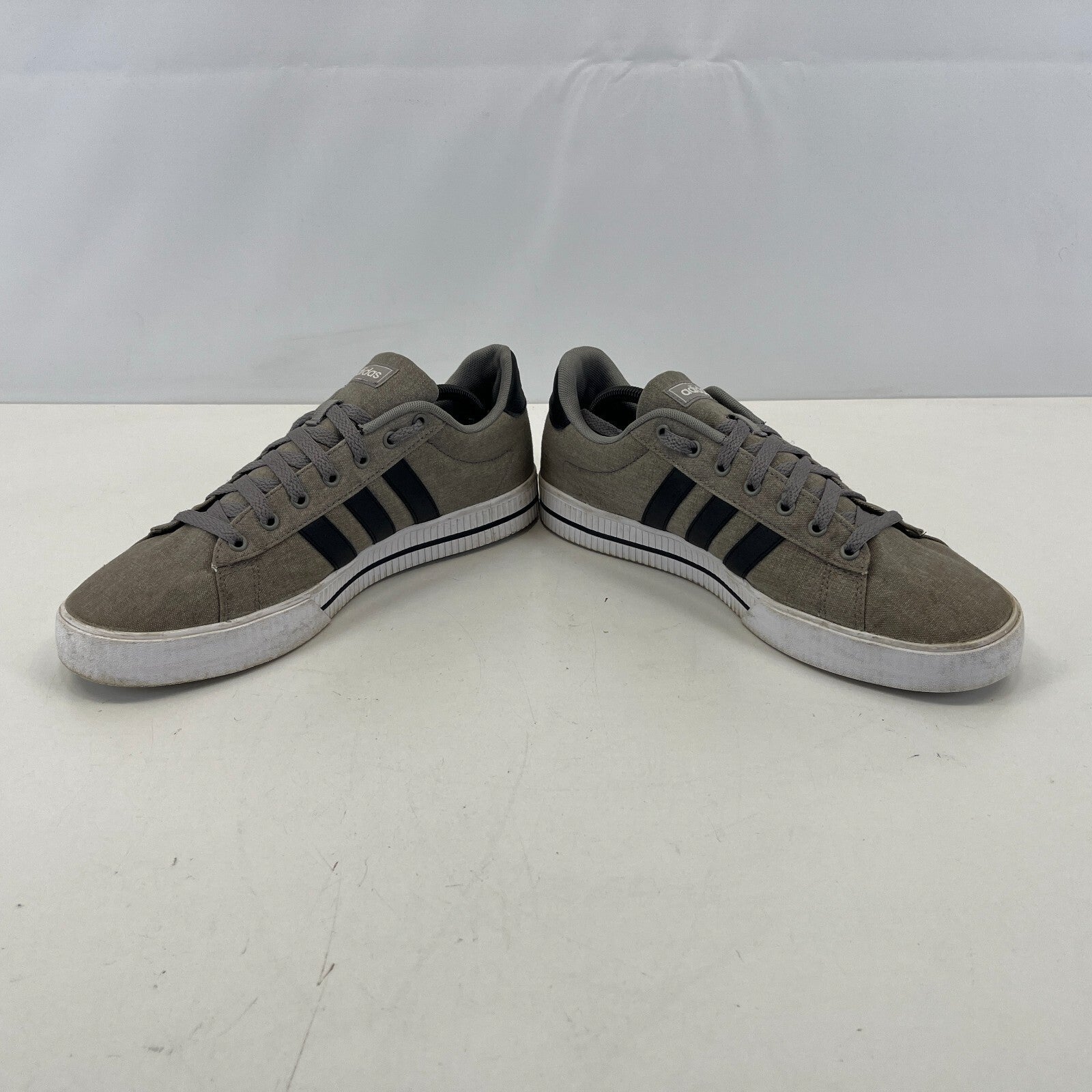 Adidas Daily 3.0 Men’s Trainers Dove Grey size UK 10 - EU 44 2/3 - FW3270