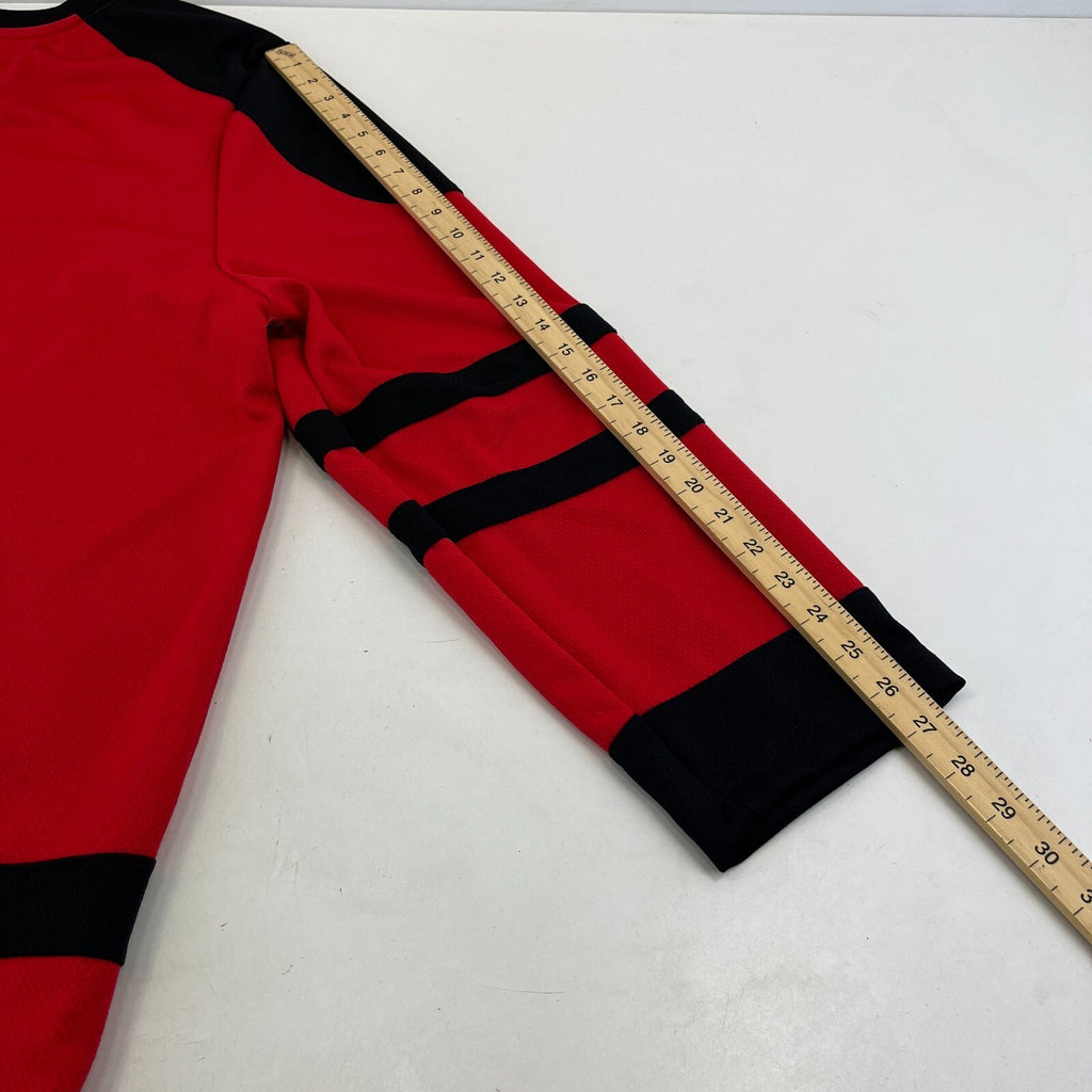 Vintage Canada Hockey Jersey Red/Black Men’s size Large