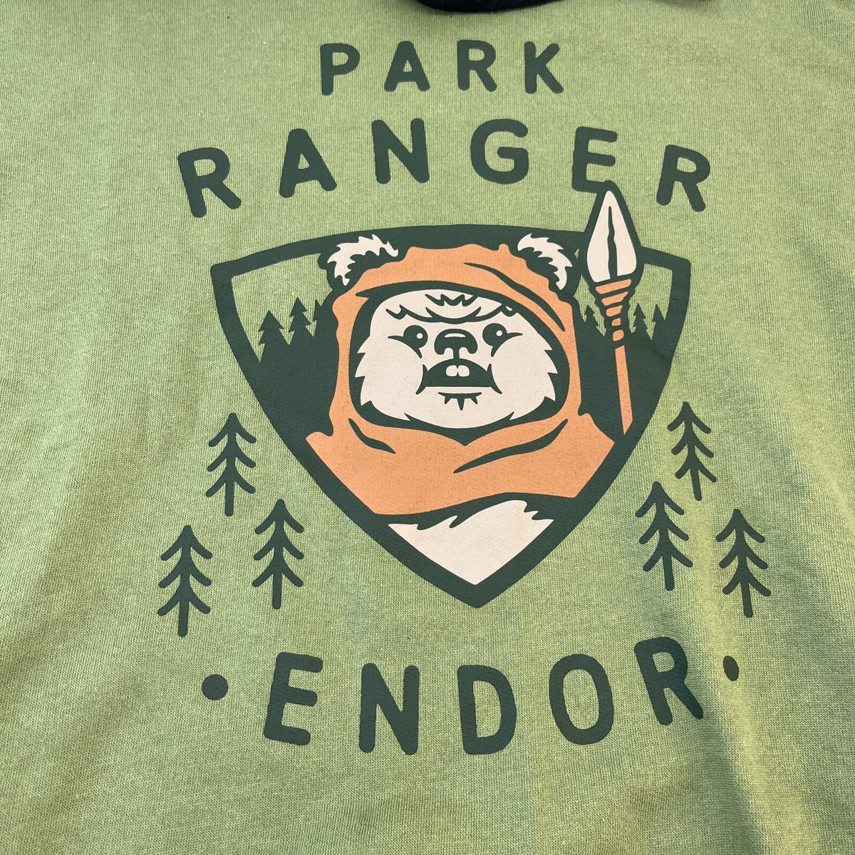 Star Wars Endor Park Ranger Hoodie size M Green Ewok Graphic Brand New with Tags