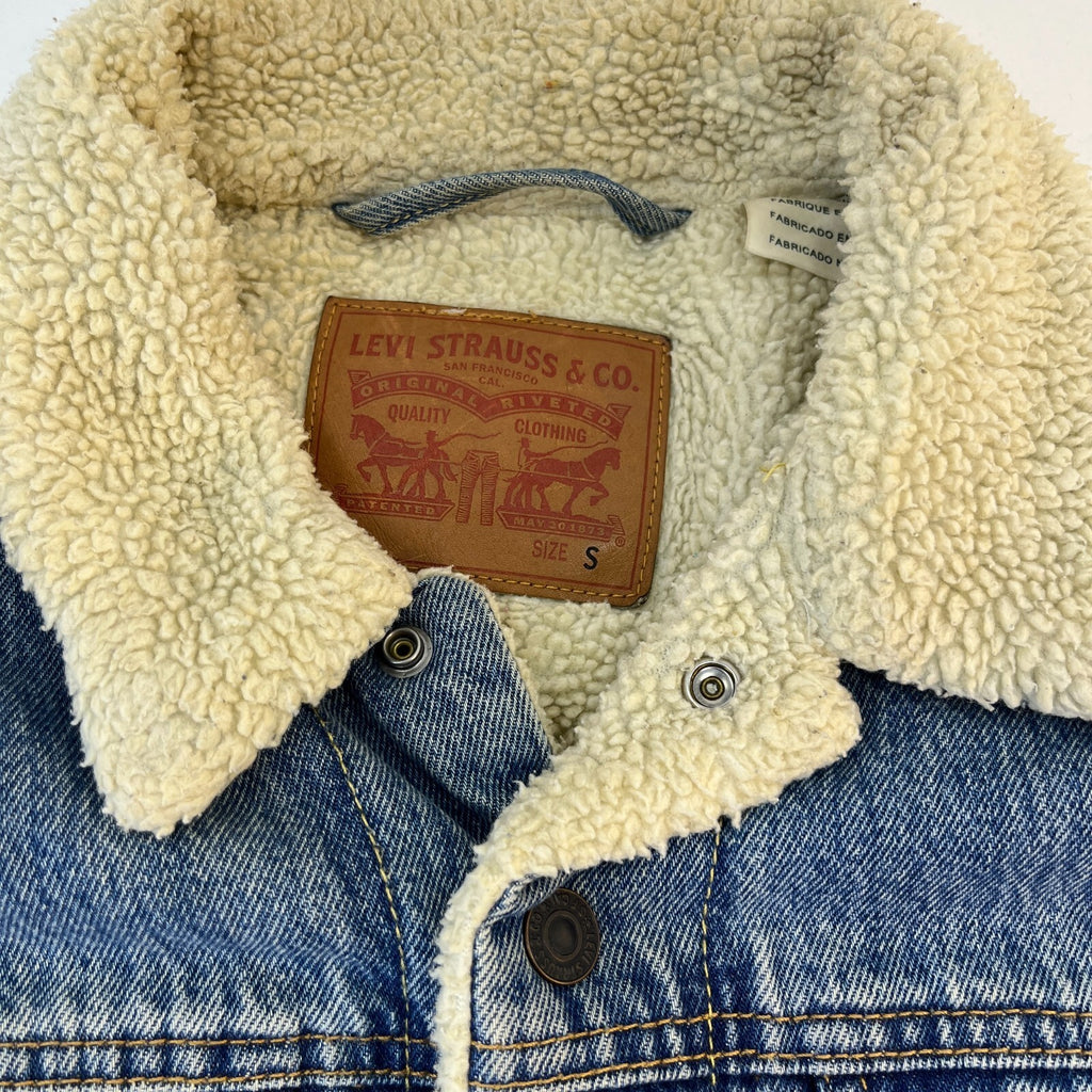 Levi’s Men’s Sherpa Lined Denim Trucker Jacket Blue Jean Coat size Small