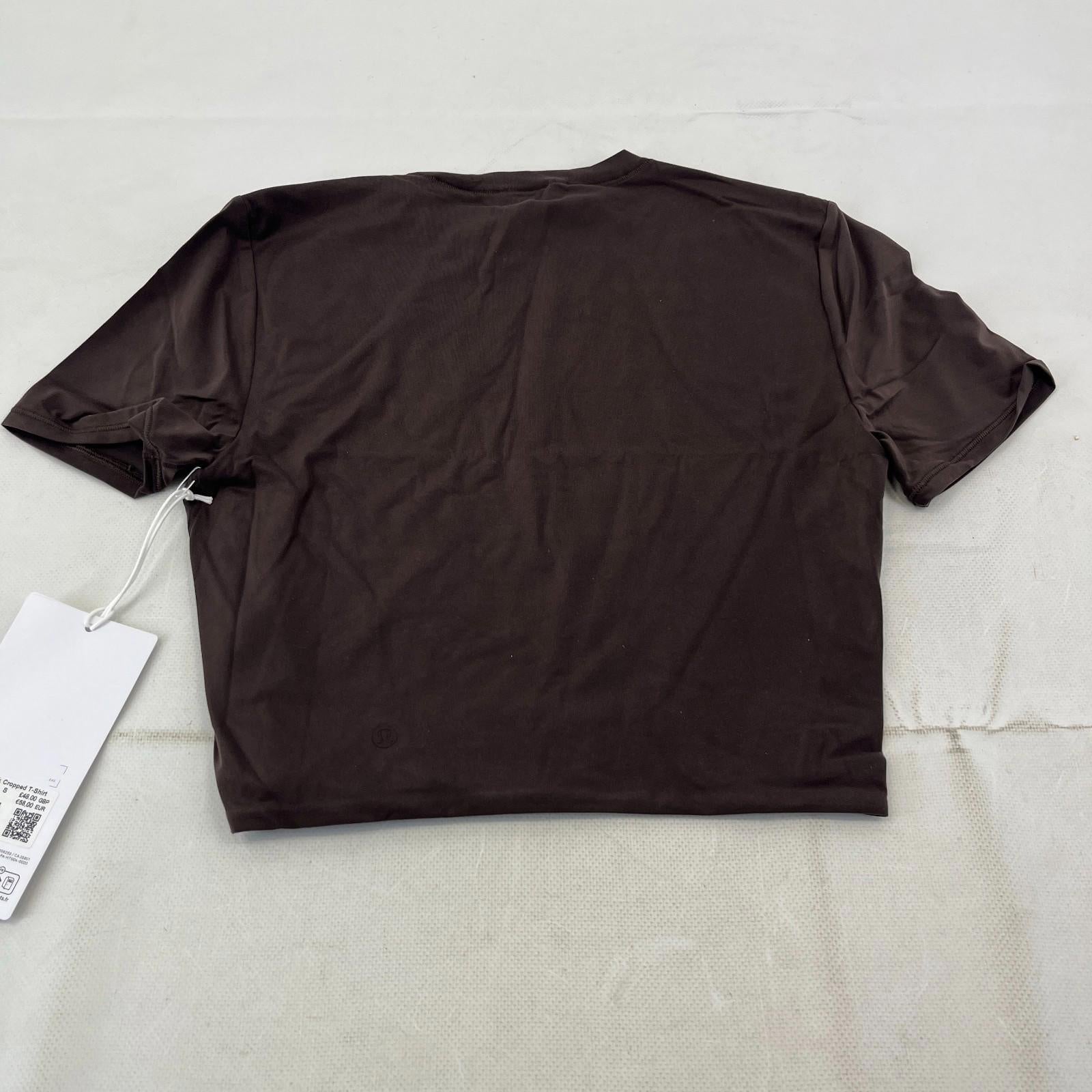 Lululemon Wundermost Nulu Cropped T-shirt Dark Brown size Small - New