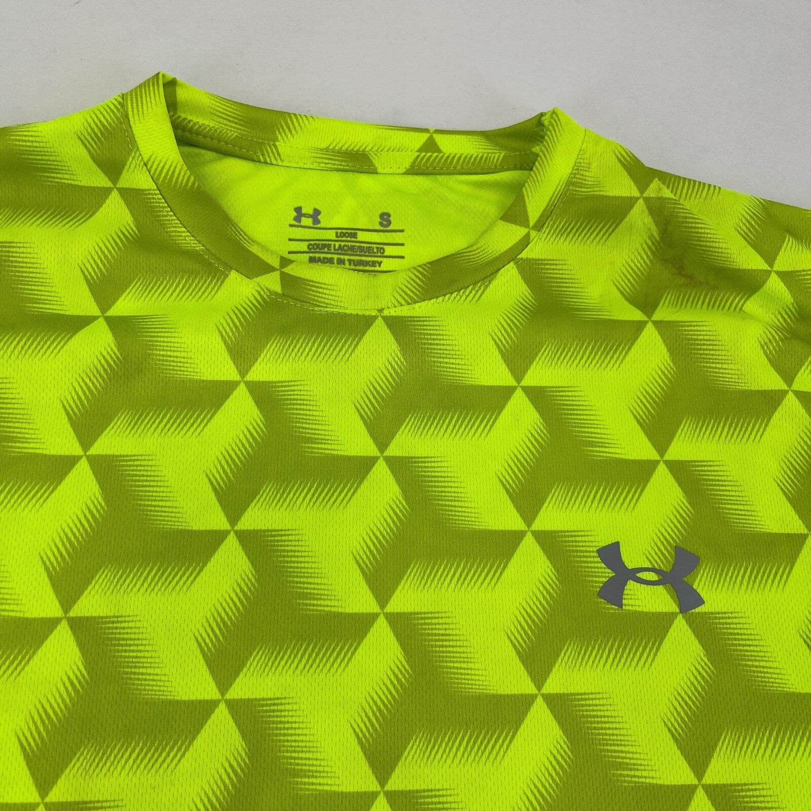 Under Armour Men's T-Shirt Fluorescent Green size Small - Logo Gym Wear
