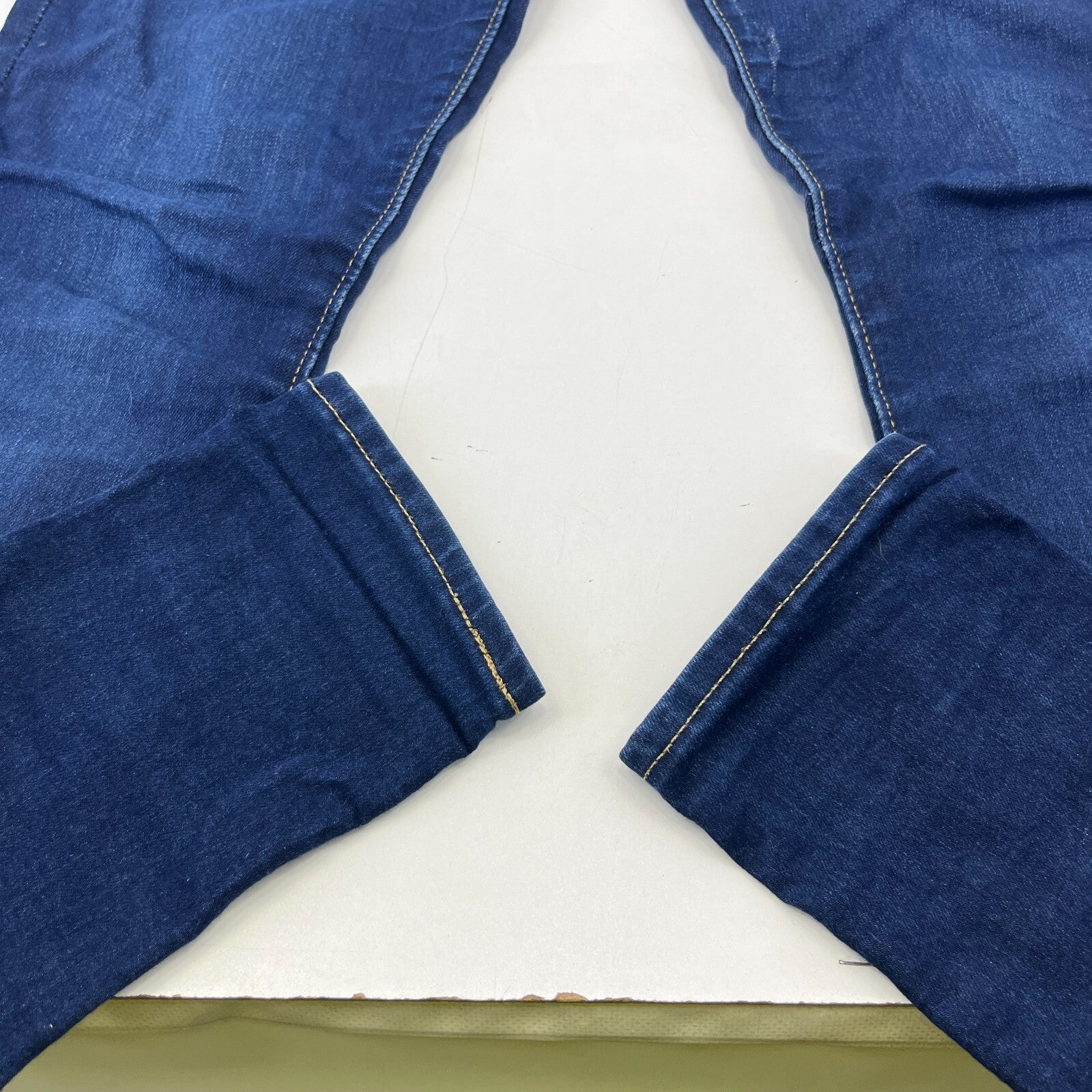 Vintage Levis 711 Skinny Jeans Dark Wash Slim Fit Women's W29" L32"