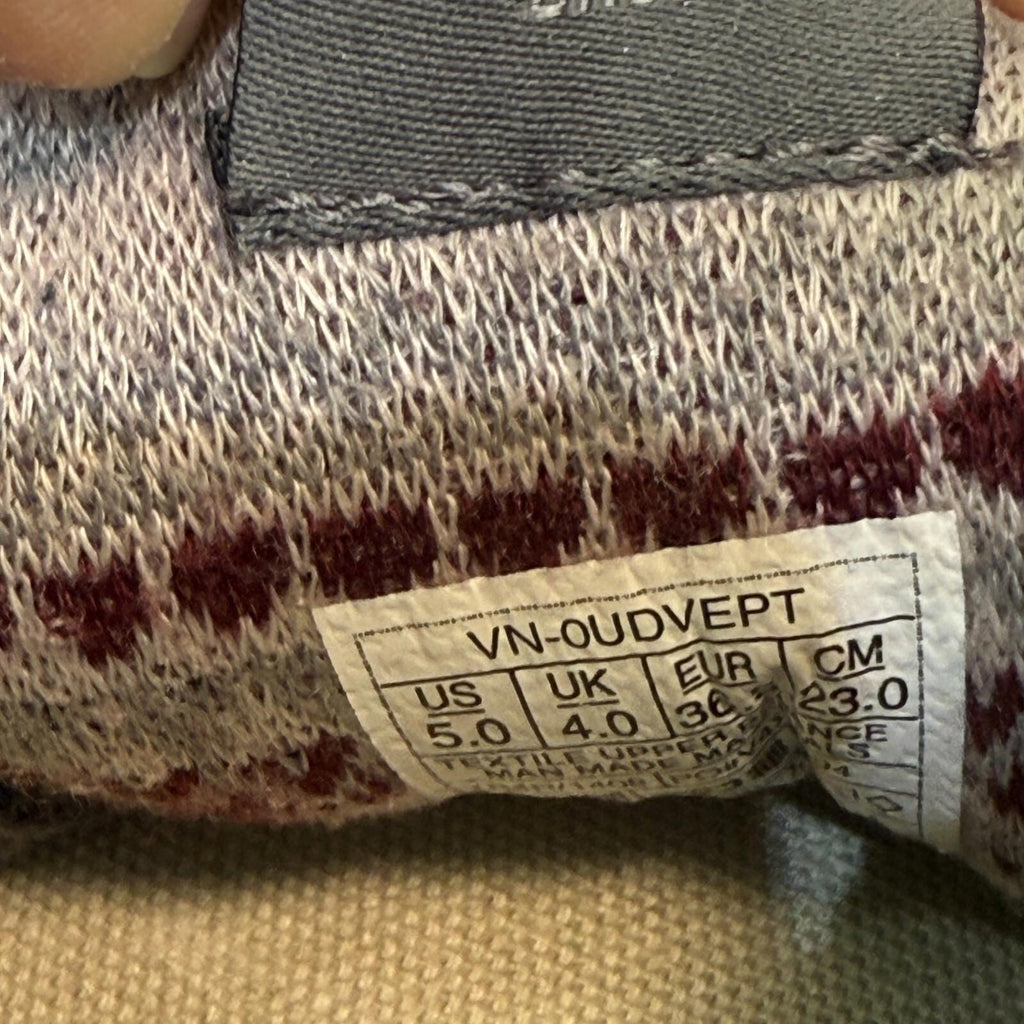 VANS Off the Wall Old Skool Classic Trainers Burgundy Red UK size 4 - VGC