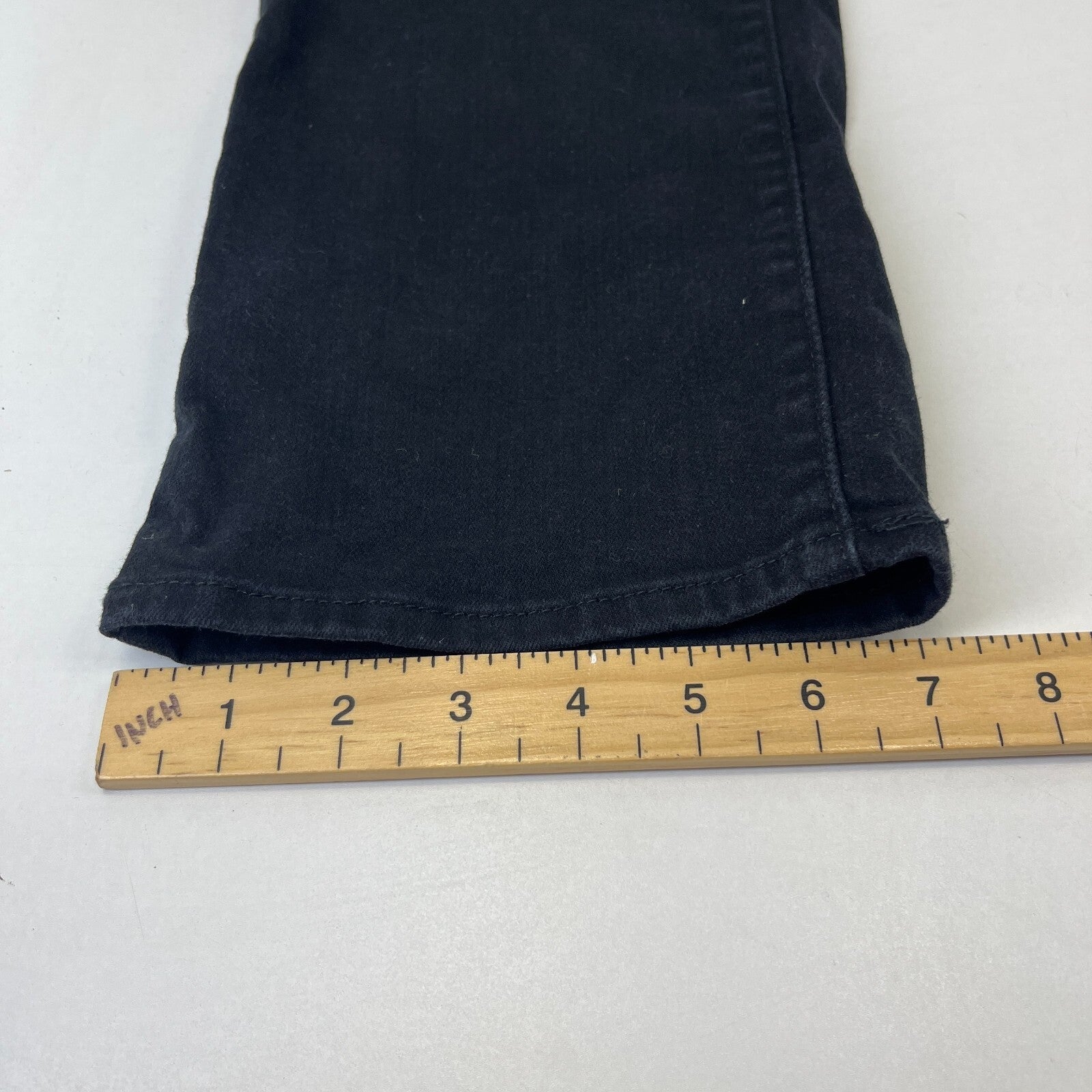 Levi’s 724 High Rise Straight Jeans in Black W34 L32