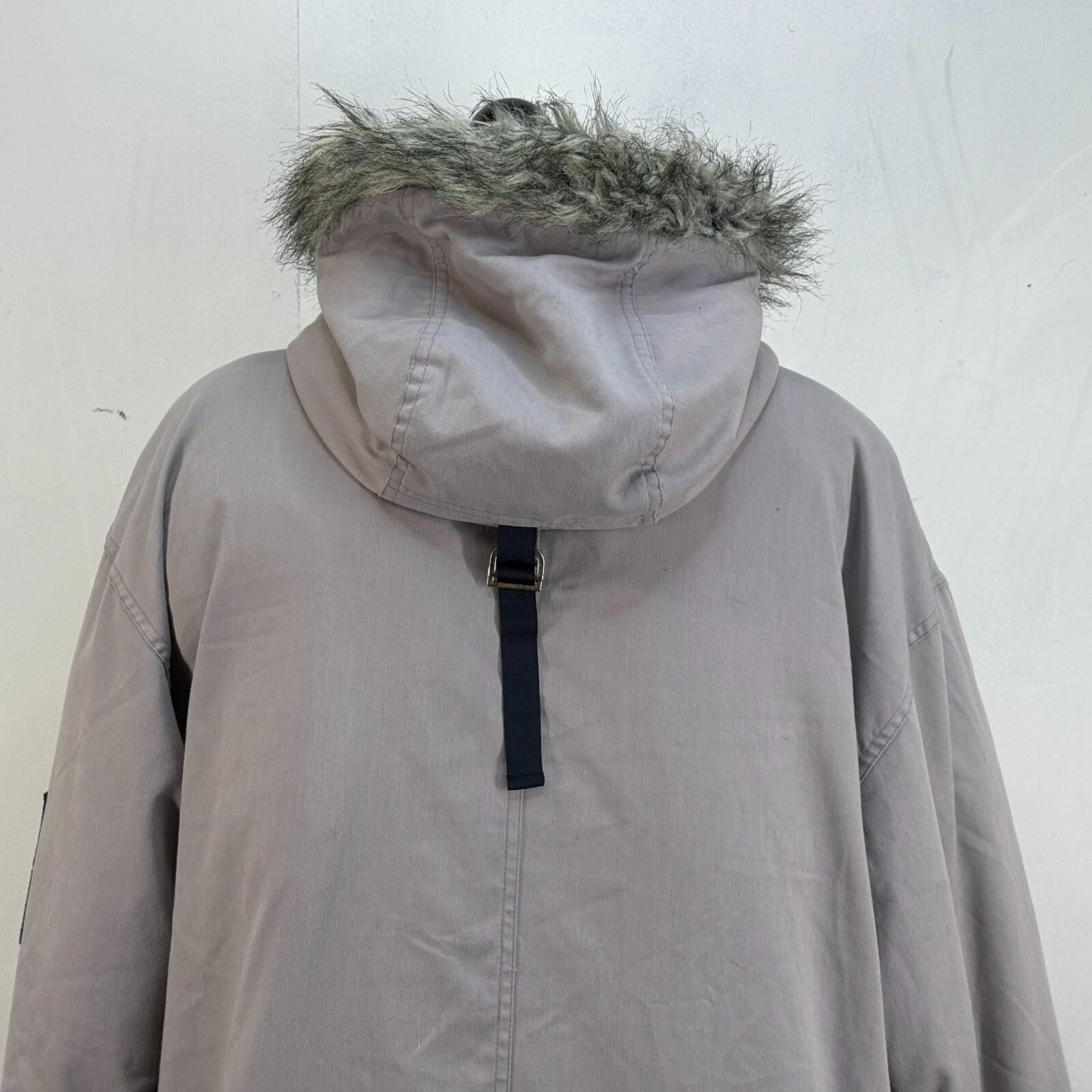 Reebok Fishtail Parka Grey with Faux Fur Fringe - size Medium Oversized
