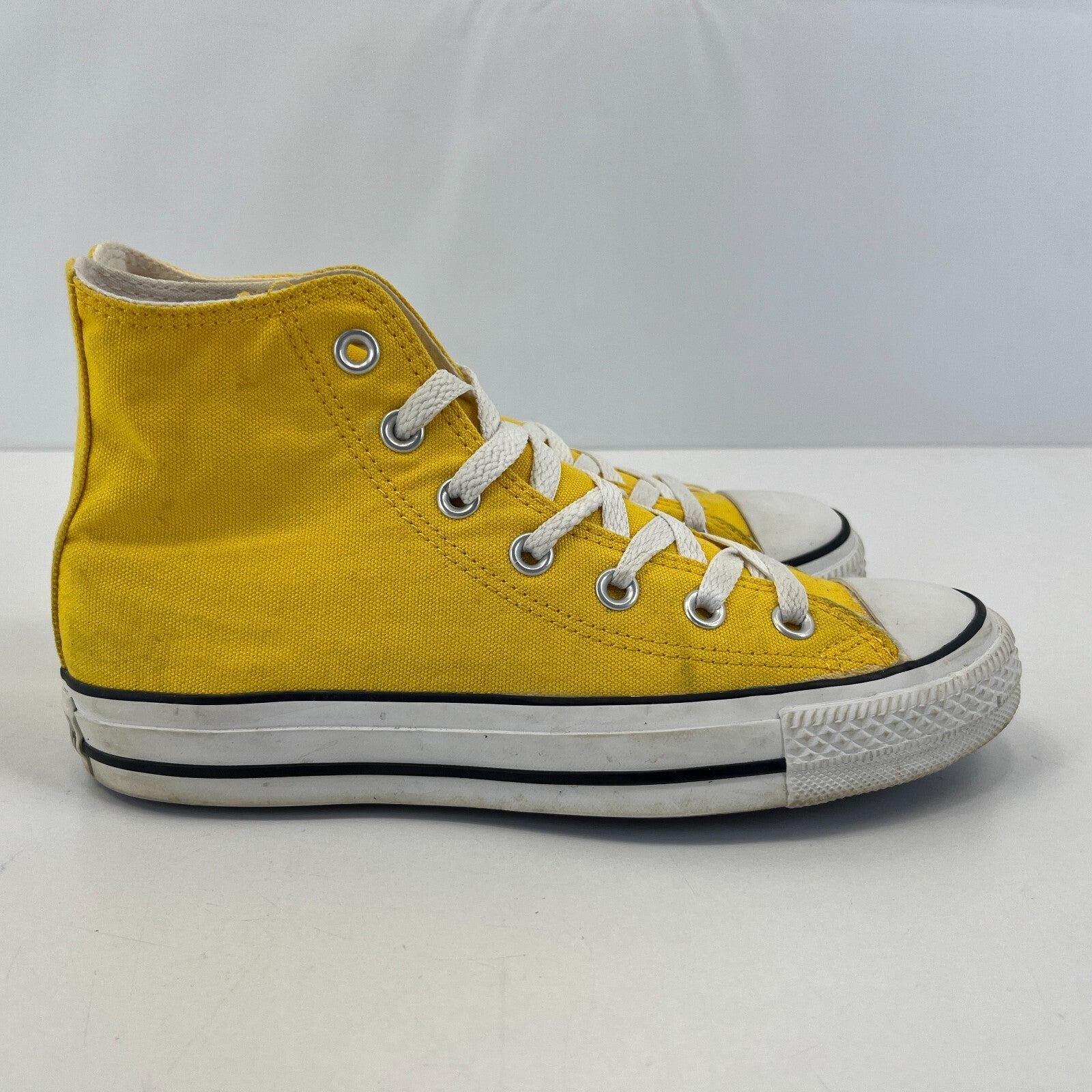 Converse Chuck Taylor All Star Bright Yellow Hi Top Trainers size UK 5 EU 37.5