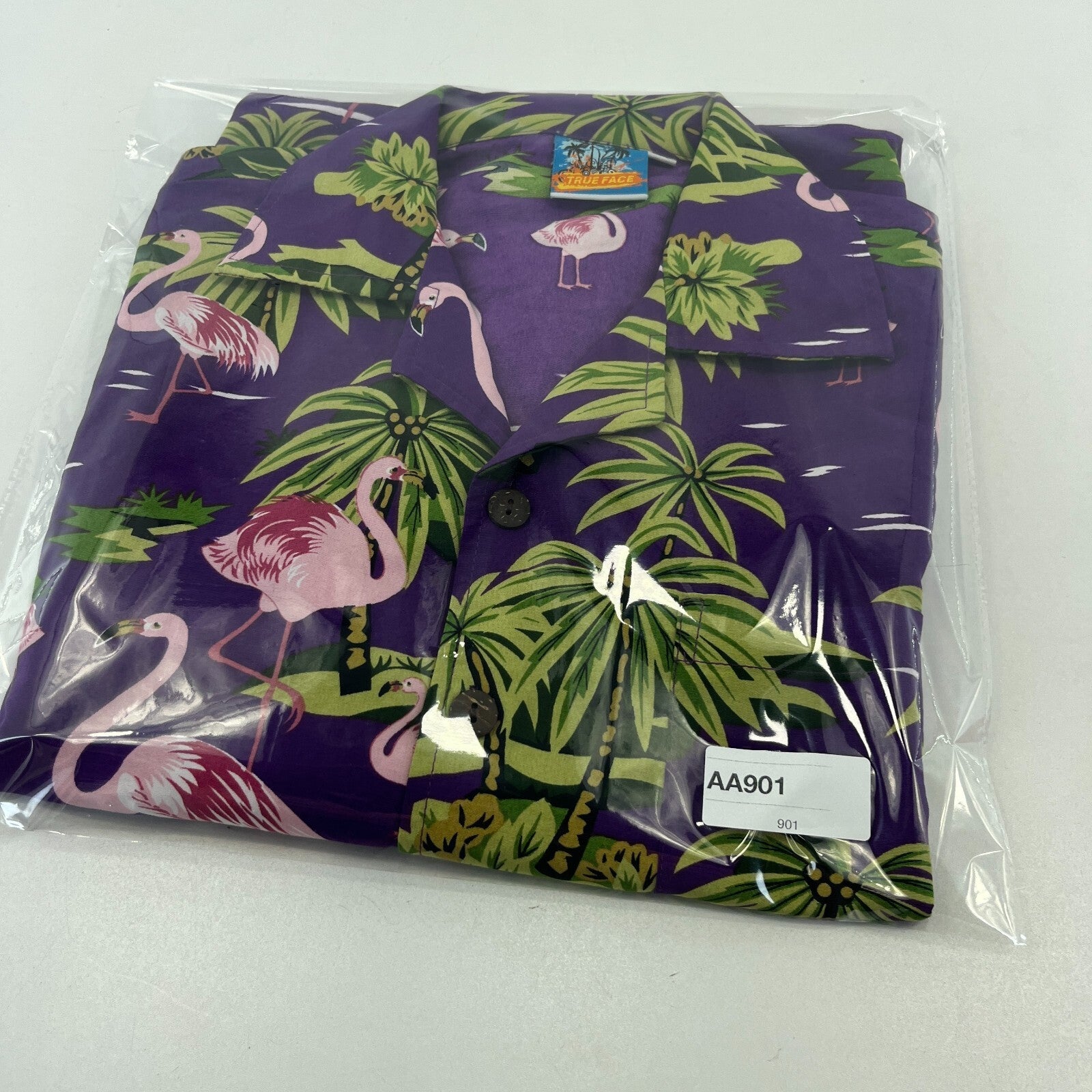 True Face Mens Purple Hawaiian Shirt Flamingo Design Short Sleeve Holiday size M