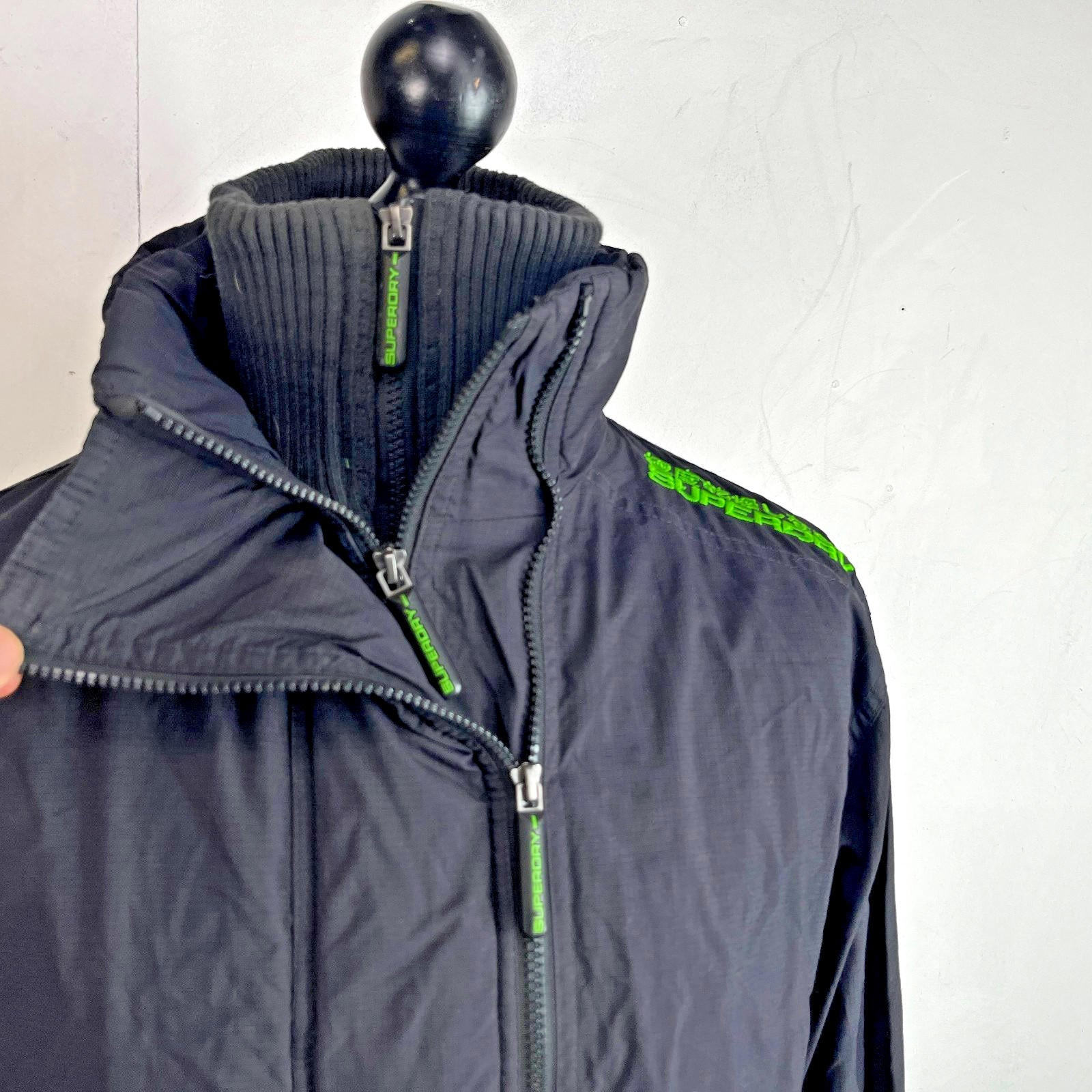 SuperDry Original Windcheater Jacket in Black/Green size XL Hooded