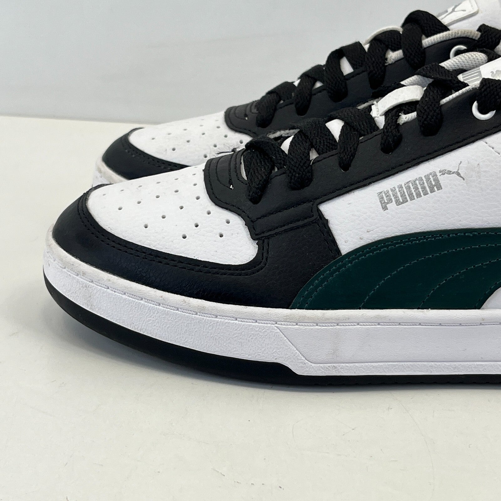 Puma Caven Trainers White Black Green 392290-58 Basketball size UK 7 - EU 40.5