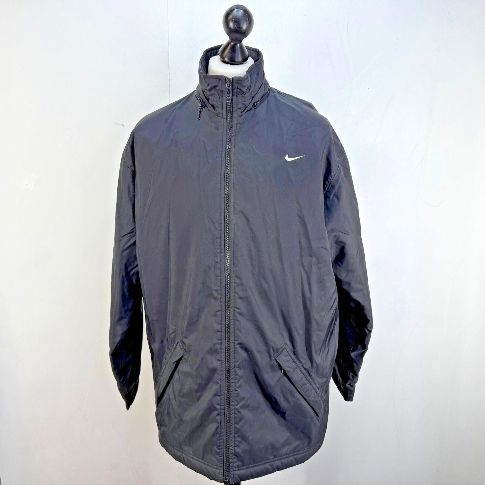 Vintage Nike Quilted Coat Jacket in Black Y2K 90s size Medium