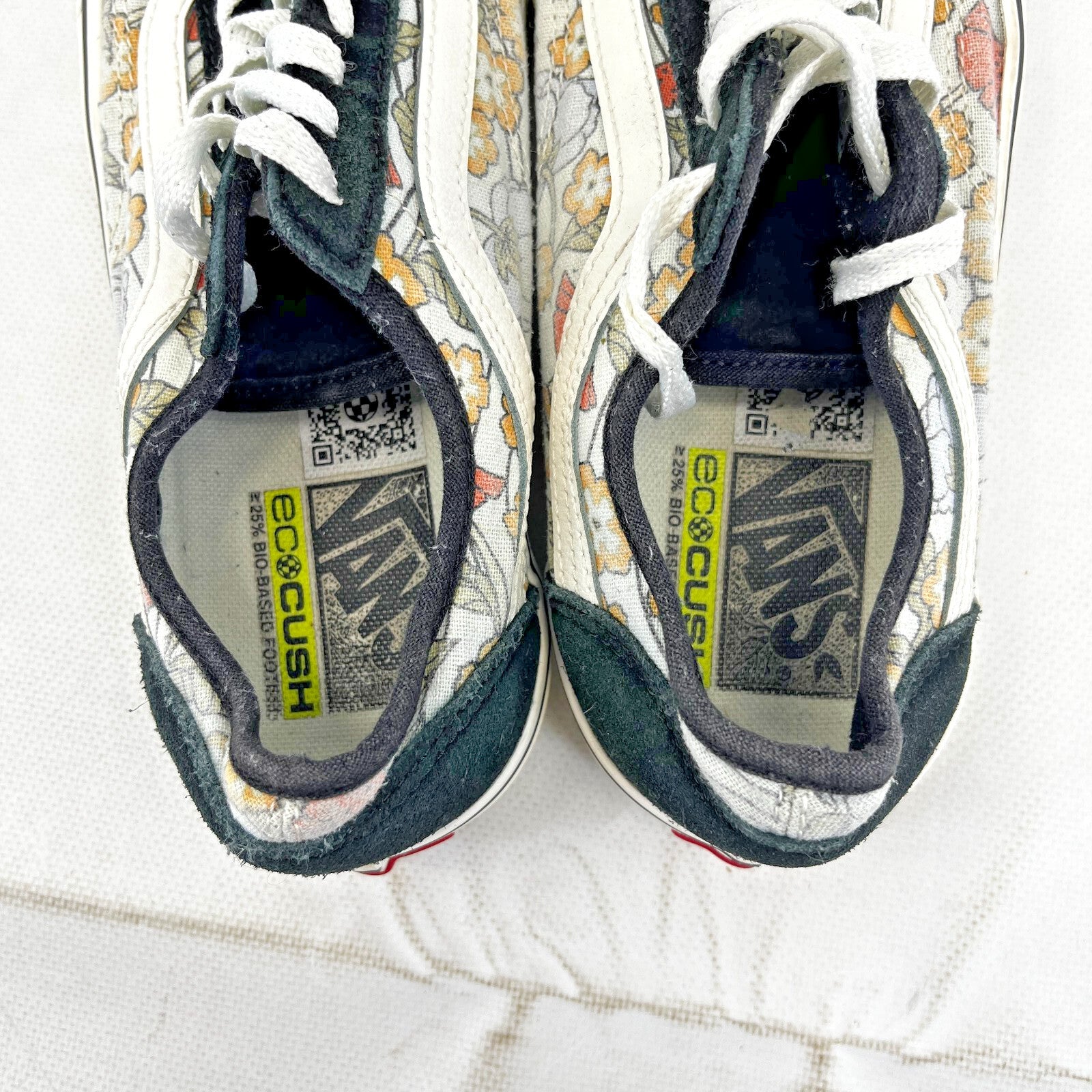 Vans Off the Wall Trainers Floral & Suede Low Top Skate Sneaker UK size 5.5