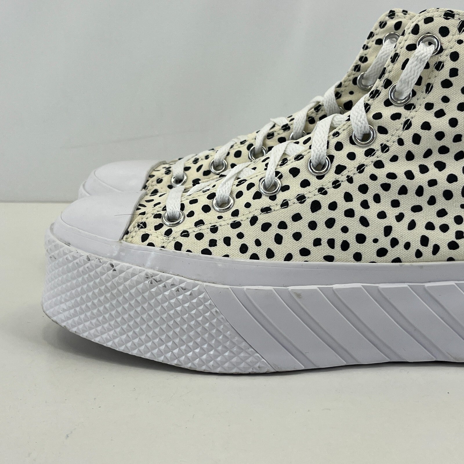 Converse Chuck Taylor All Star Platform Trainers Cheetah Print & White UK size 8