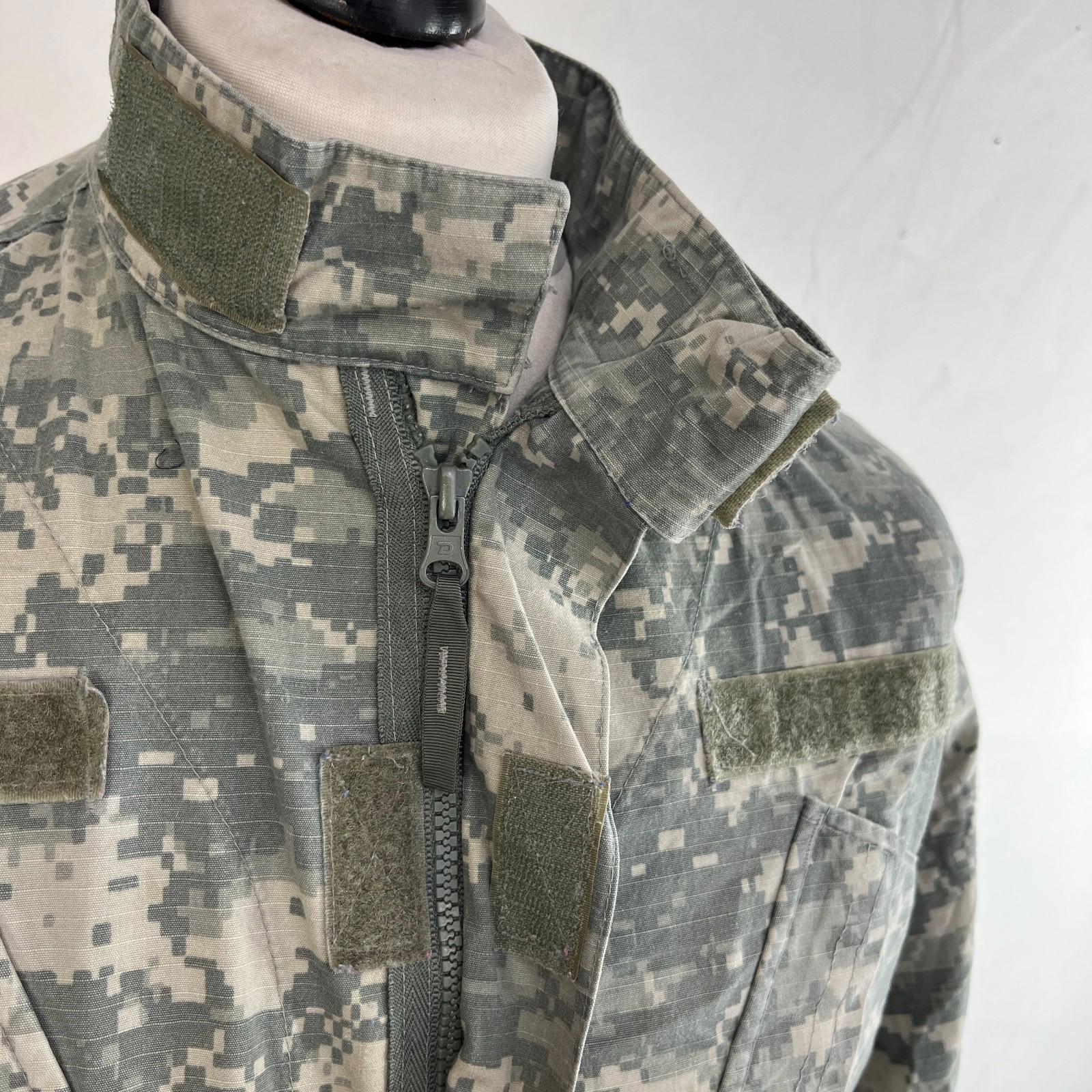 US Military Combat Jacket Mens size Medium Short Hot Weather Digital Camo