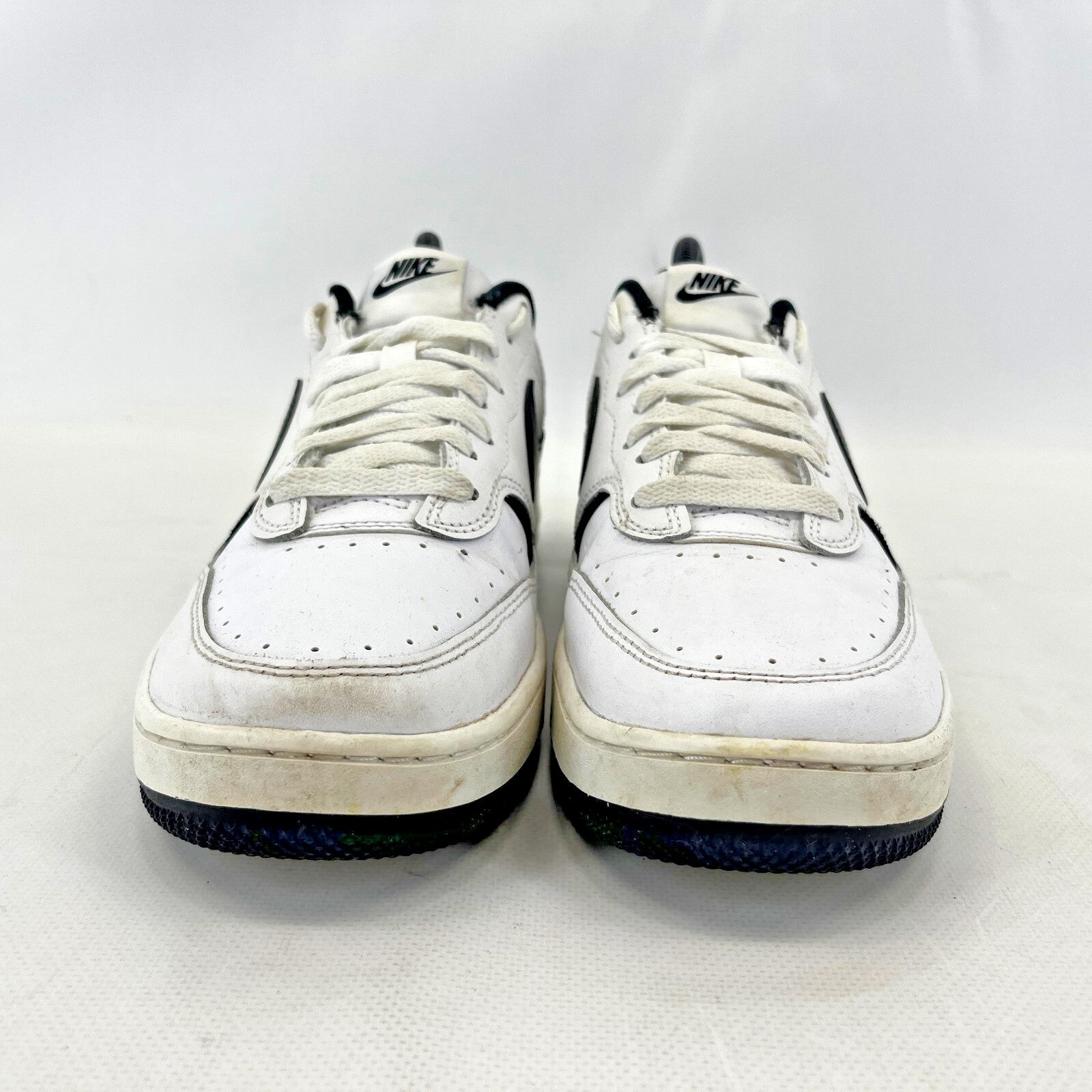 Nike Gamma Force Women’s Leather Trainers Shoes White/Black size UK 5.5 EU 39