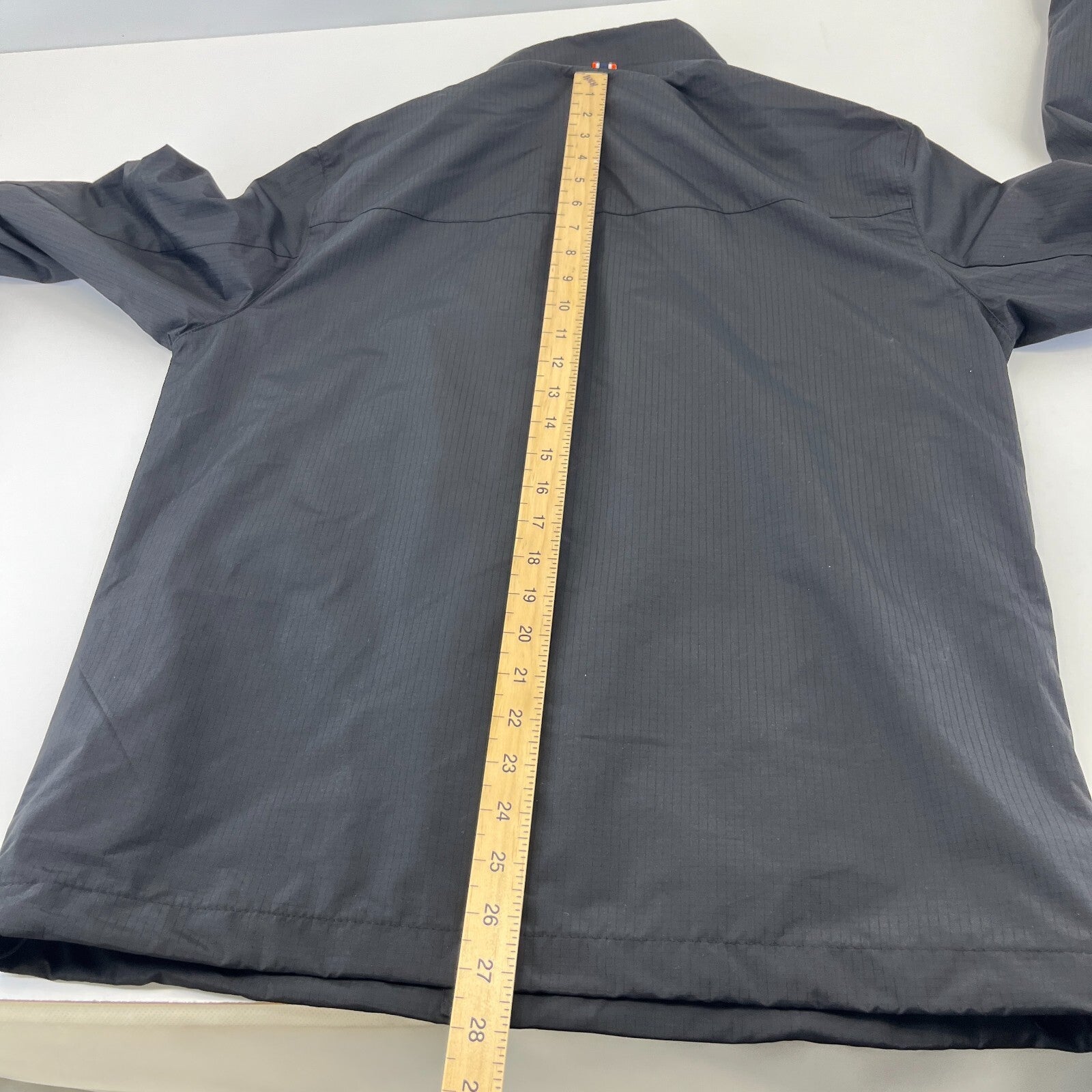 Superdry Men's Softshell Windbreaker Jacket in Black Ripstop UK size M