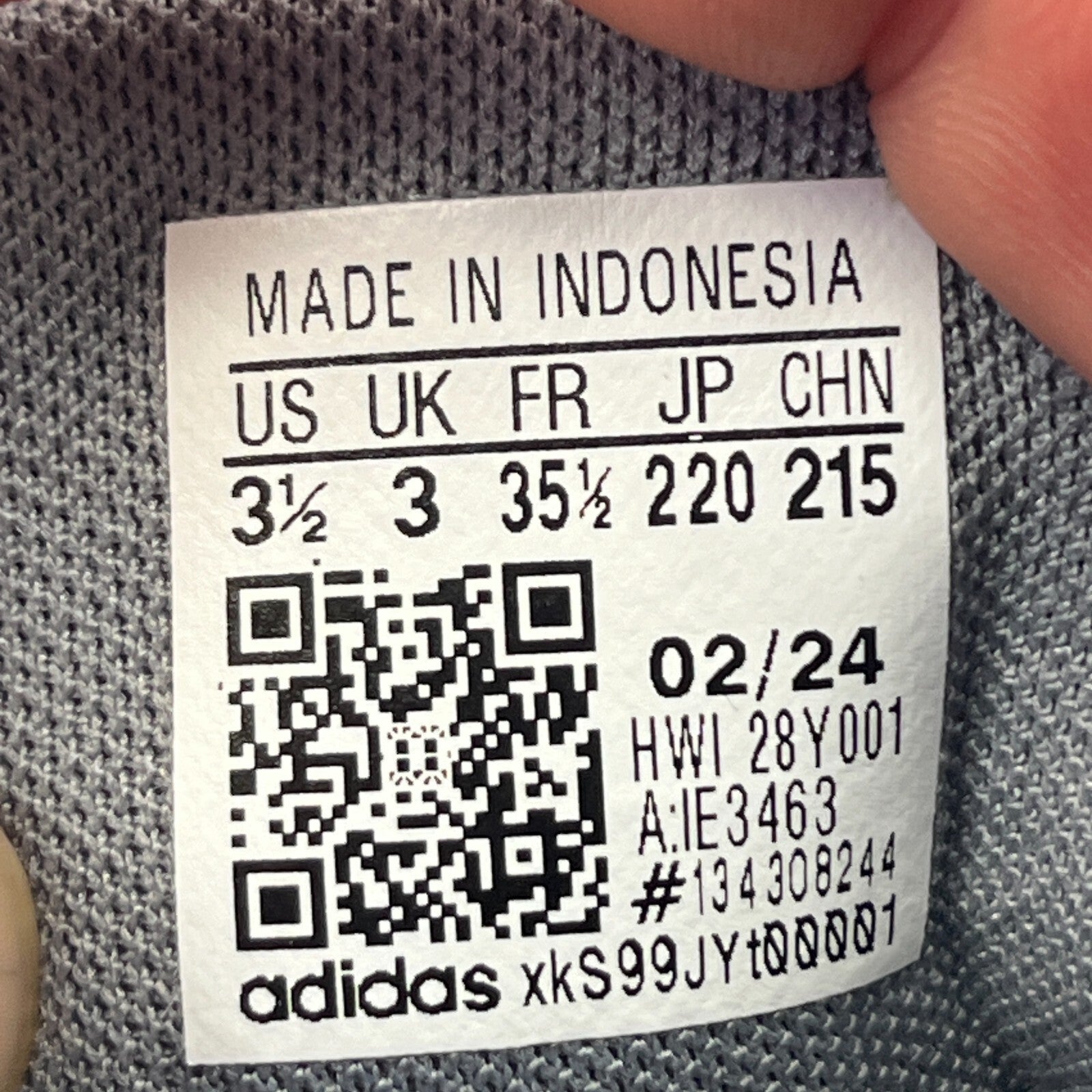 Adidas Pace 2.0 Boys Trainers size UK 3 - EU 35.5 Grey/Black/White