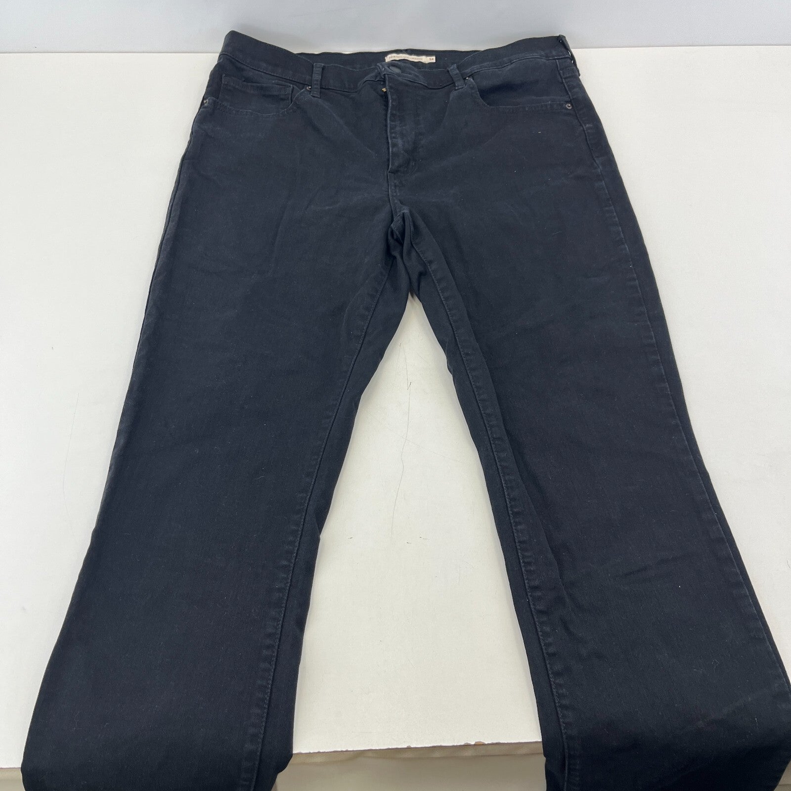 Levi’s 724 High Rise Straight Jeans in Black W34 L32