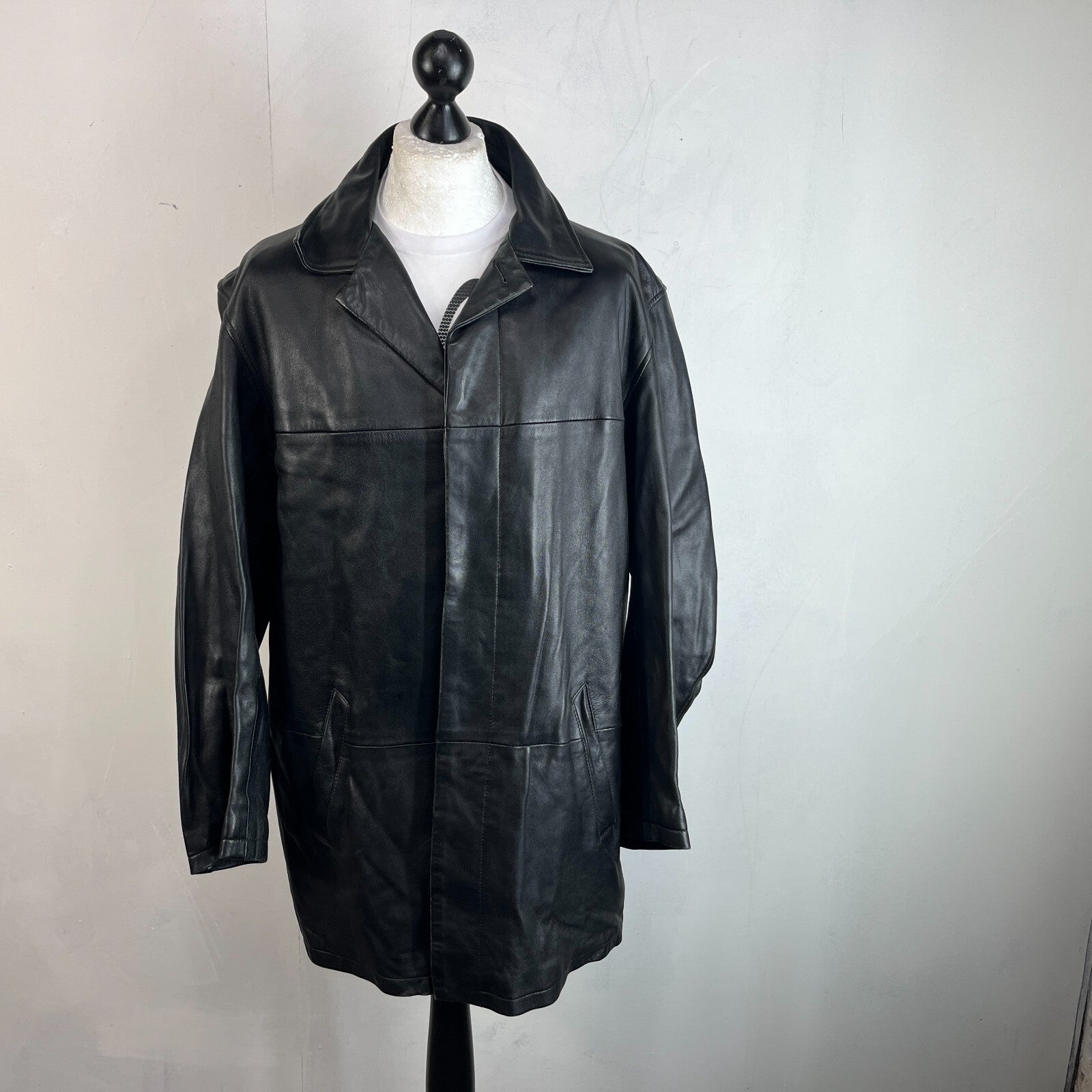 CG Collections Men's Leather Overcoat Jacket Black size Large Spread Collar