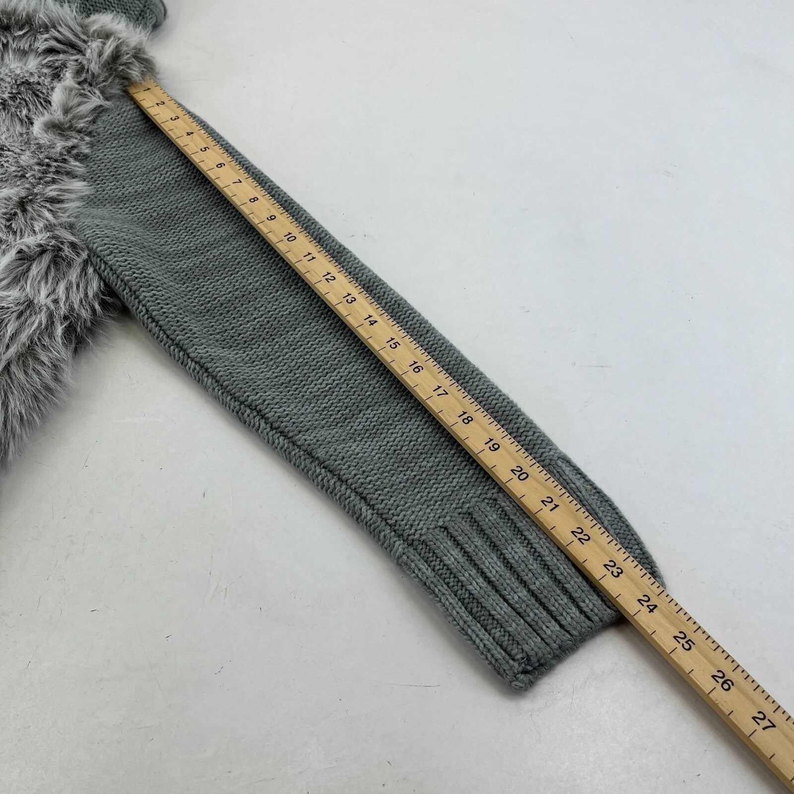 Papaya Women’s Faux Fur Knitted Hoodie in Grey size 18 - New