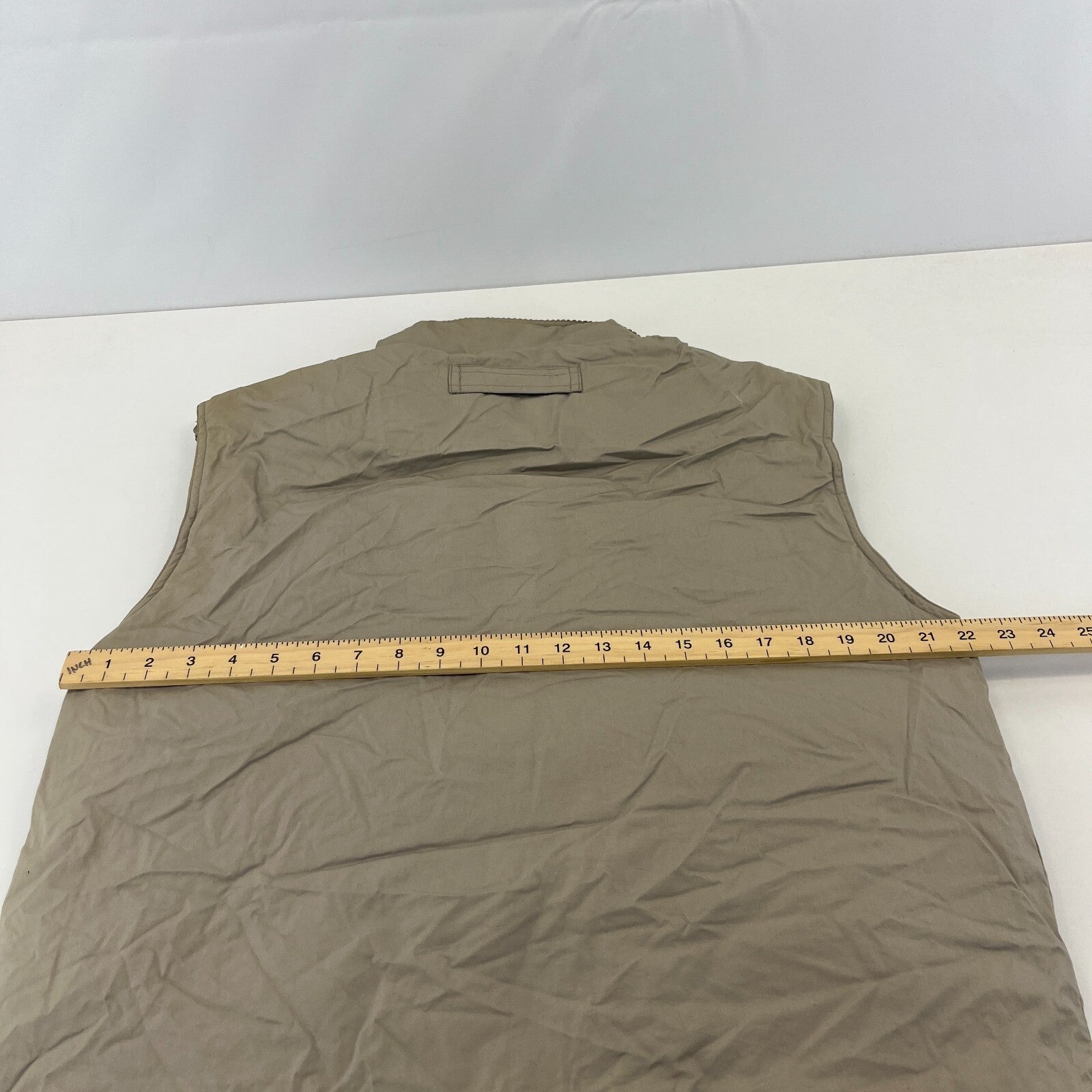 St John’s Bay Men’s Fishing Body Warmer Gilet Vest in Beige size Medium