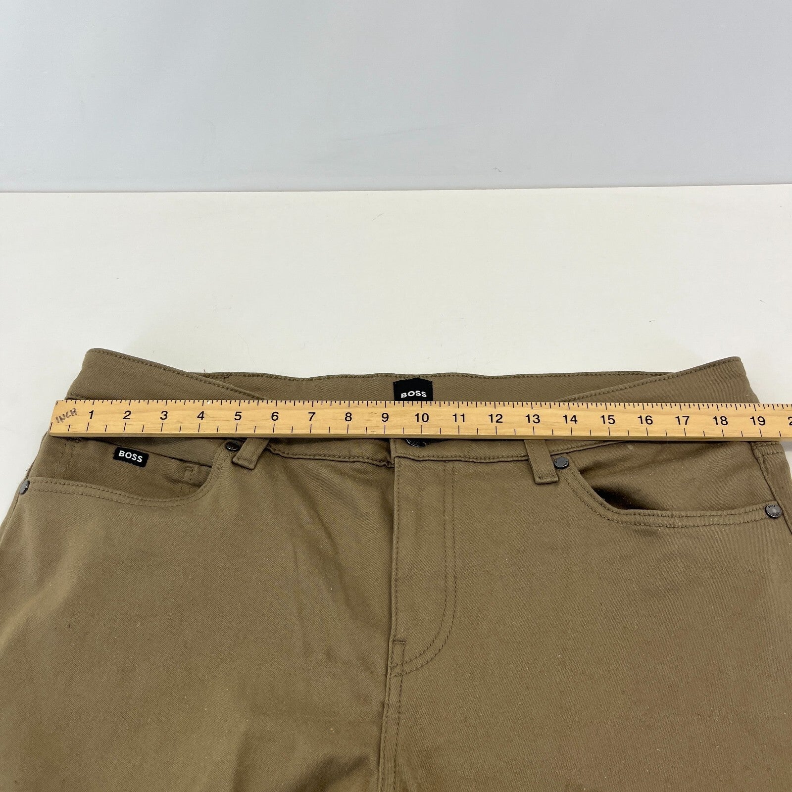 Hugo Boss Delaware Men's Jeans Slim Tapered W36" L32" Tan Brown Stretch