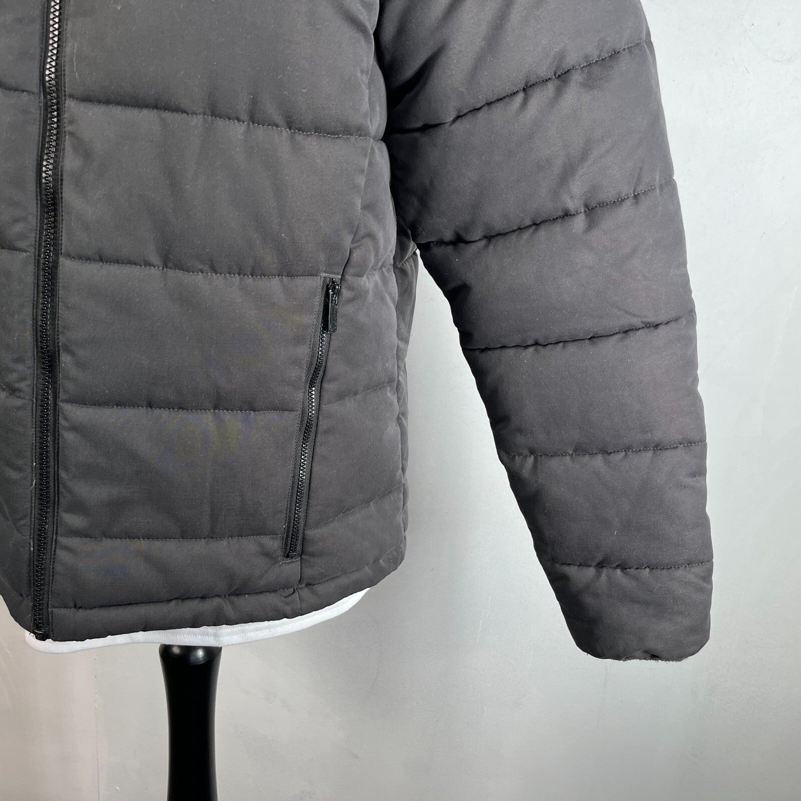 Craghoppers Men’s Insulated Quilted Puffer Jacket size M Dark Grey - VGC