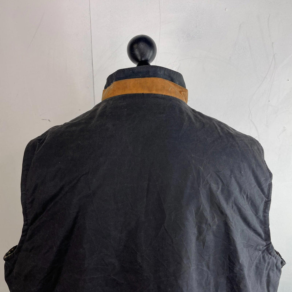 High Divers Wax Waterproof Gilet/Bodywarmer in Black Size 2XL Embroidered