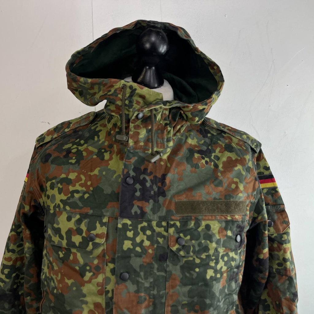 Vtg 1996 German Army Flecktarn Camouflage Parka Jacket Combat Green Gr.2