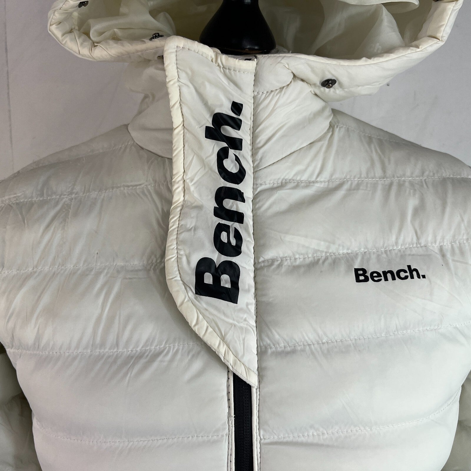 Bench White Quilted Puffer Jacket Women's size 12 (medium) Style Ludlow3