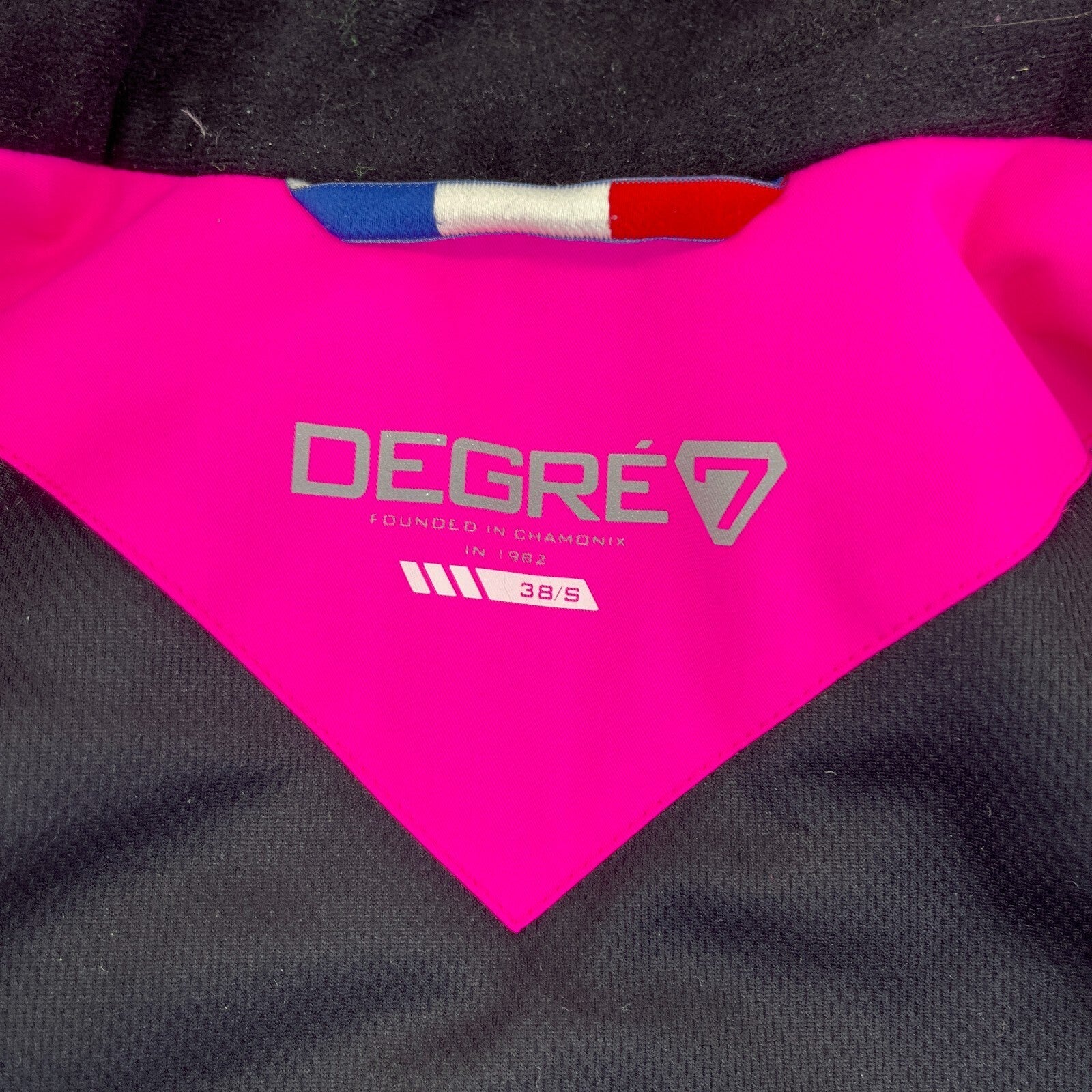 Degre 7 Women's Ski Jacket in Bright Pink with Faux Fur Fringe Hood size 38/S