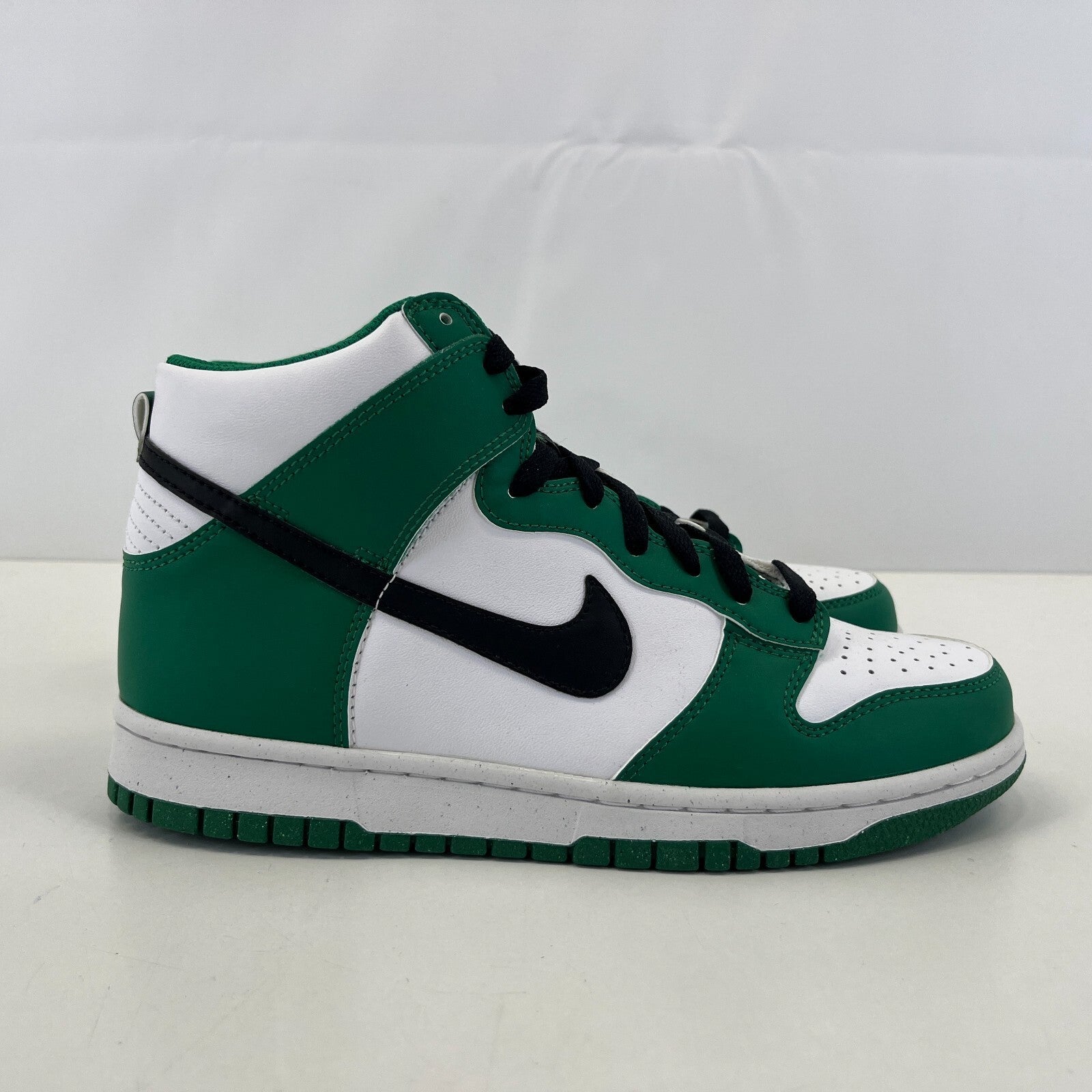 Nike GS Dunk High Celtics Green & White size UK 6 EU 40