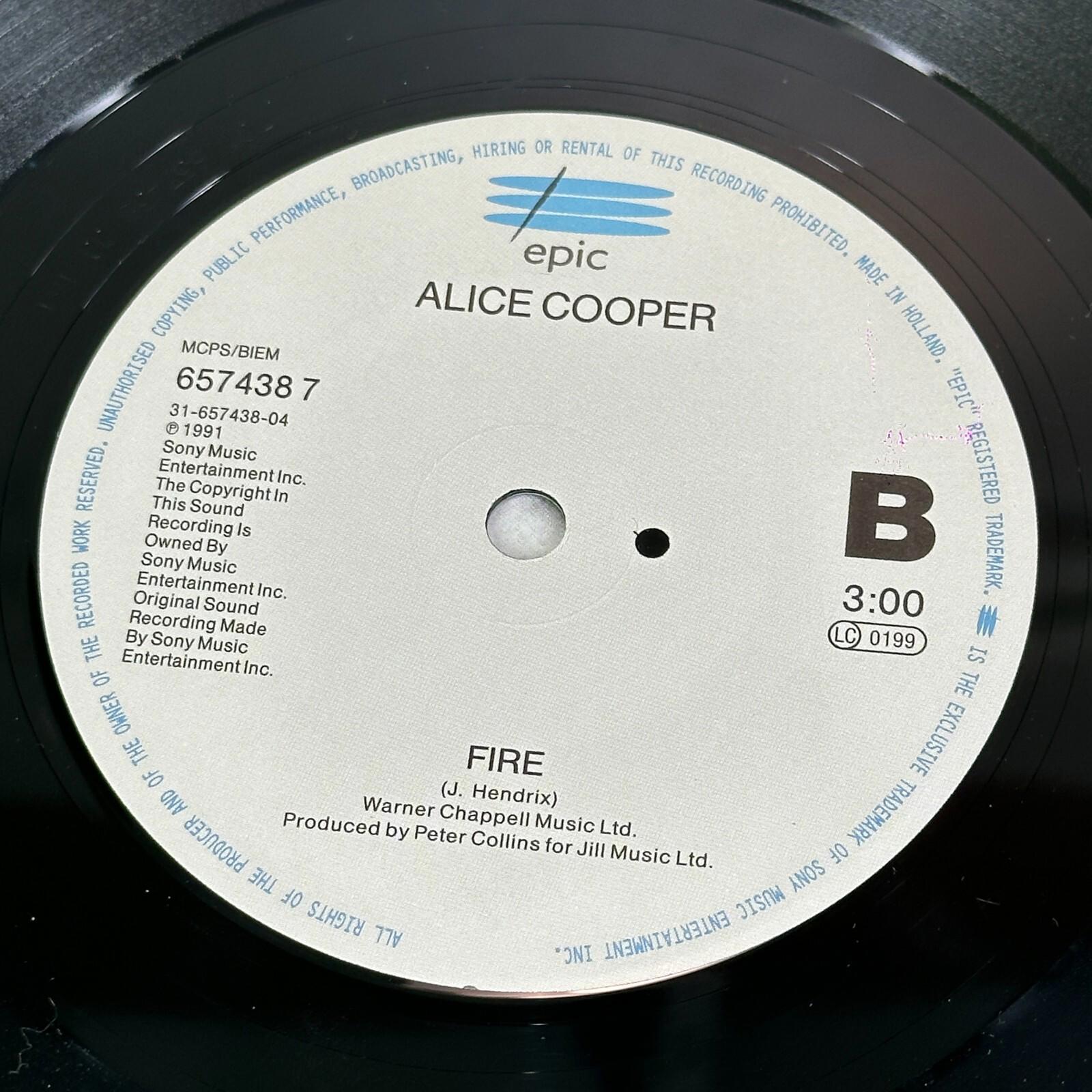 Alice Cooper - Love's A Loaded Gun - 7" Vinyl Single COMPETITION Press EX/EX