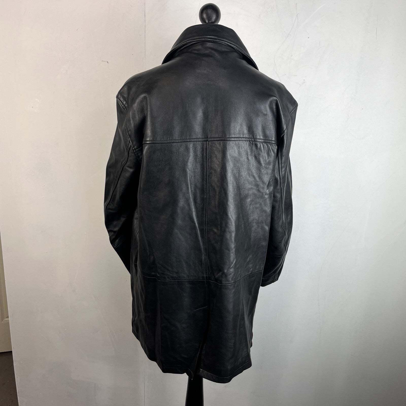 CG Collections Men's Leather Overcoat Jacket Black size Large Spread Collar
